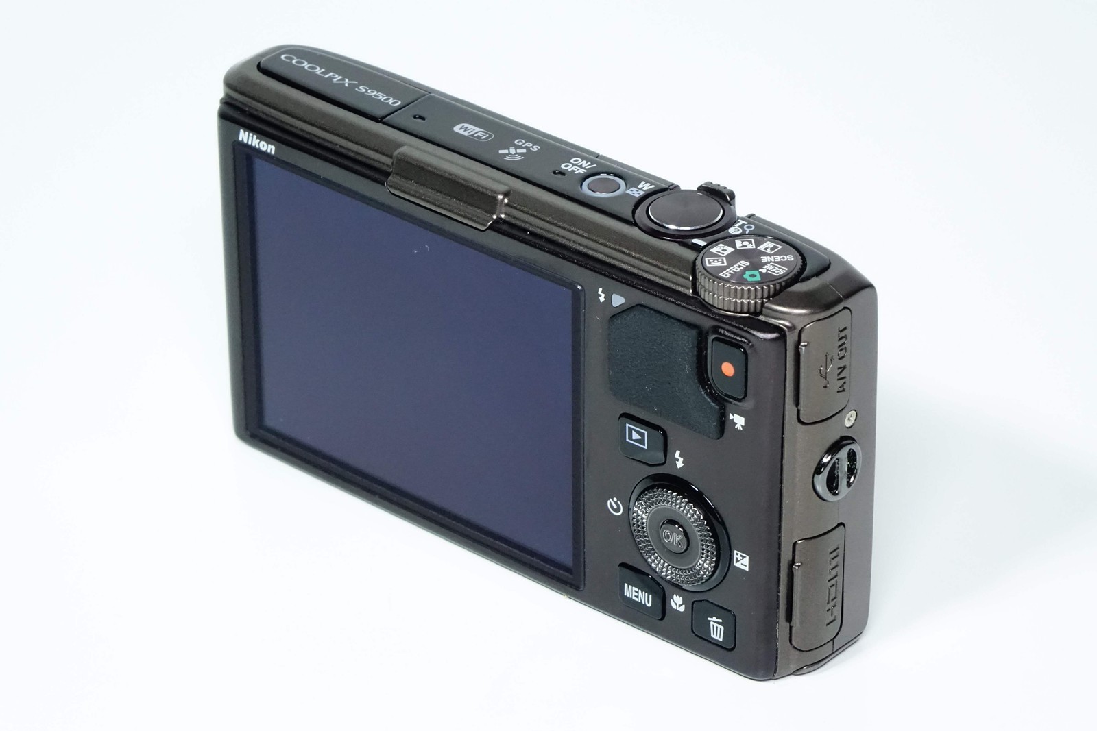 Nikon Coolpix S9500 Brown Compact + Case, 8GB SD – 12 MONTH WARRANTY