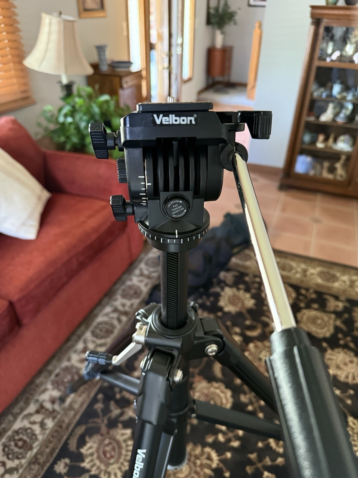 Velbon DV-7000 Aluminum Tripod Pan/Tilt Head Quick Release 63in 13.2lb