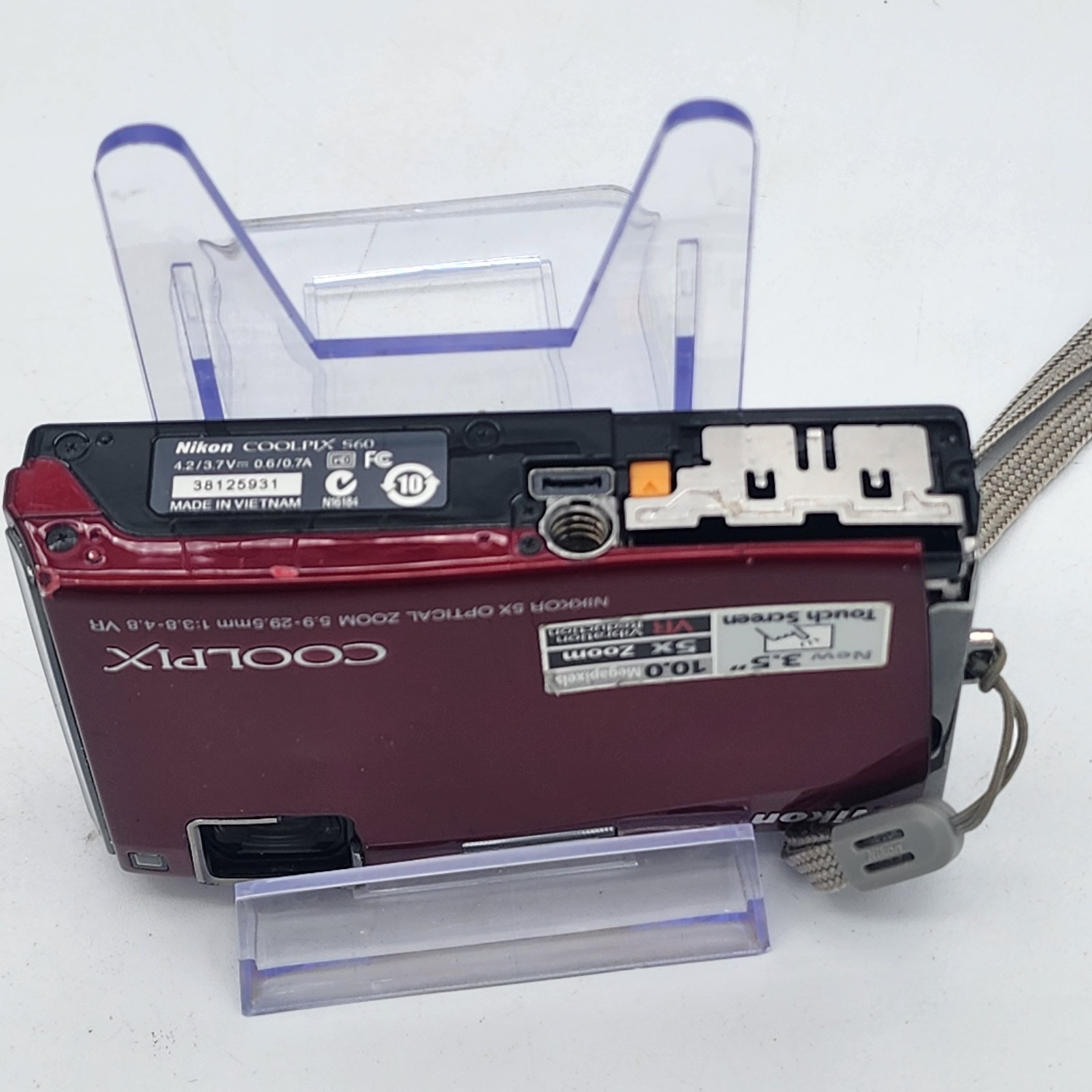 Nikon COOLPIX S60 10.0MP Digital Camera – Crimson Red (Parts – See Condition)