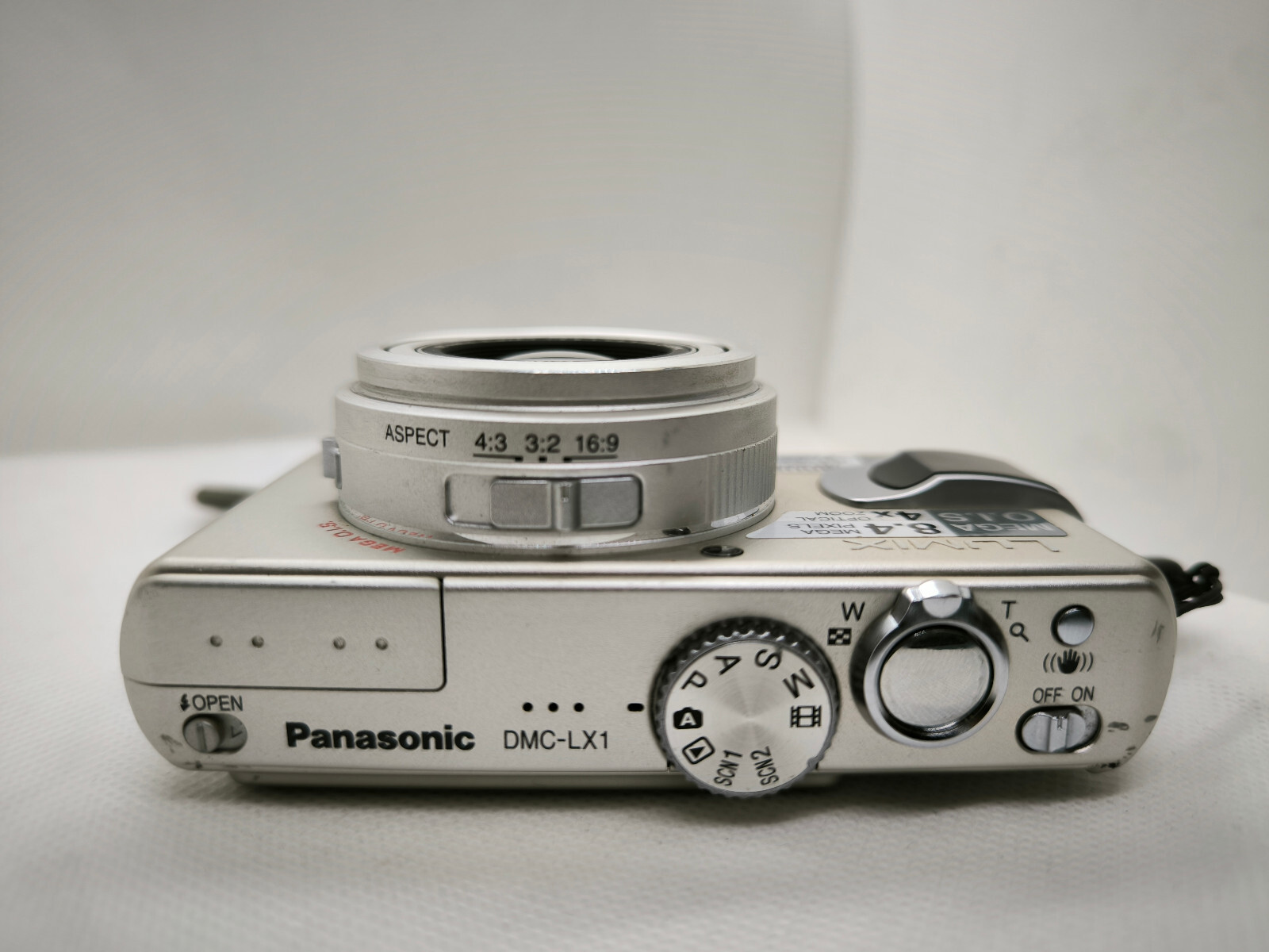CAMERA PANASONIC LUMIX DMC-LX1 8.4MP Silver