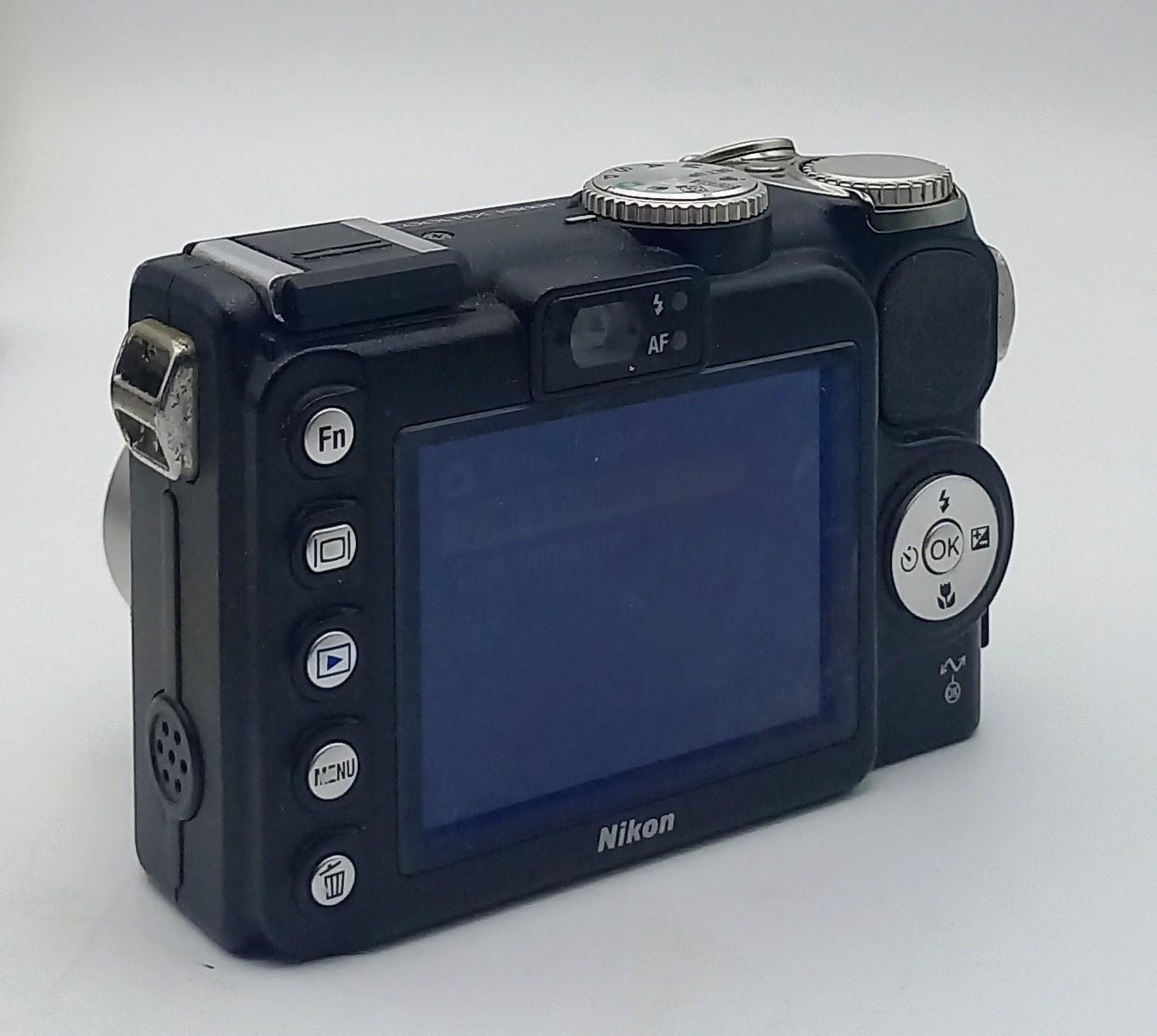 Nikon Coolpix P5000 – Original Nital Complete Set – Excellent Condition