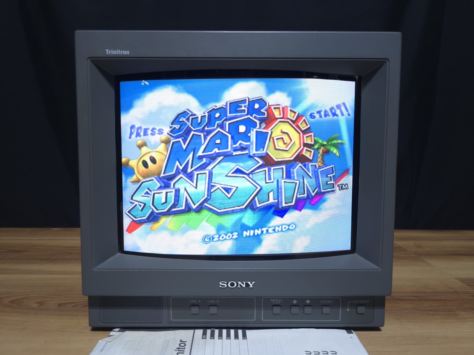 Sony 14″ PVM-14N5U S-Video Trinitron Color CRT Monitor with Manual