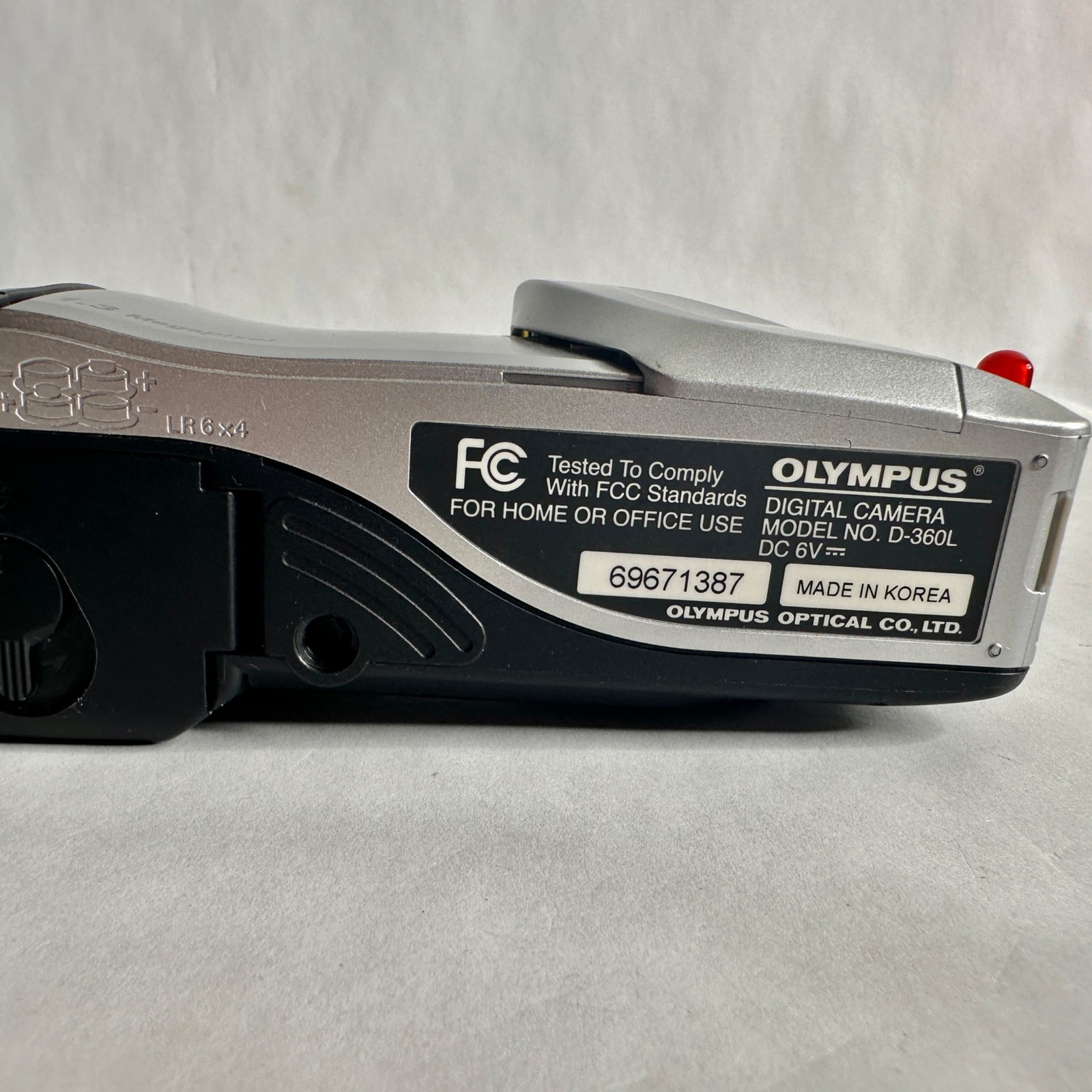 Olympus Camedia D-360L Digital Camera 1.3 Megapixel Silver TESTED