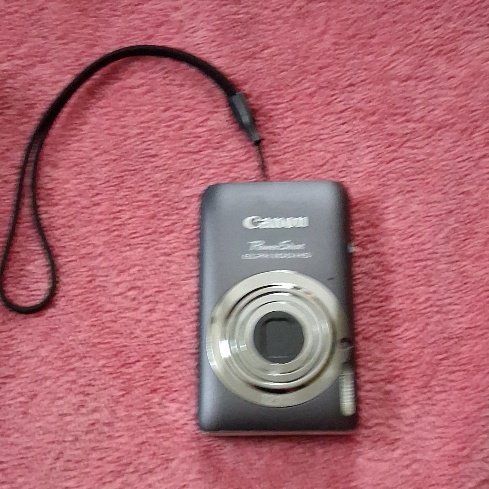 Canon PowerShot ELPH 100 HS Compact 12.1MP 4x Zoom Full HD HDMI Black