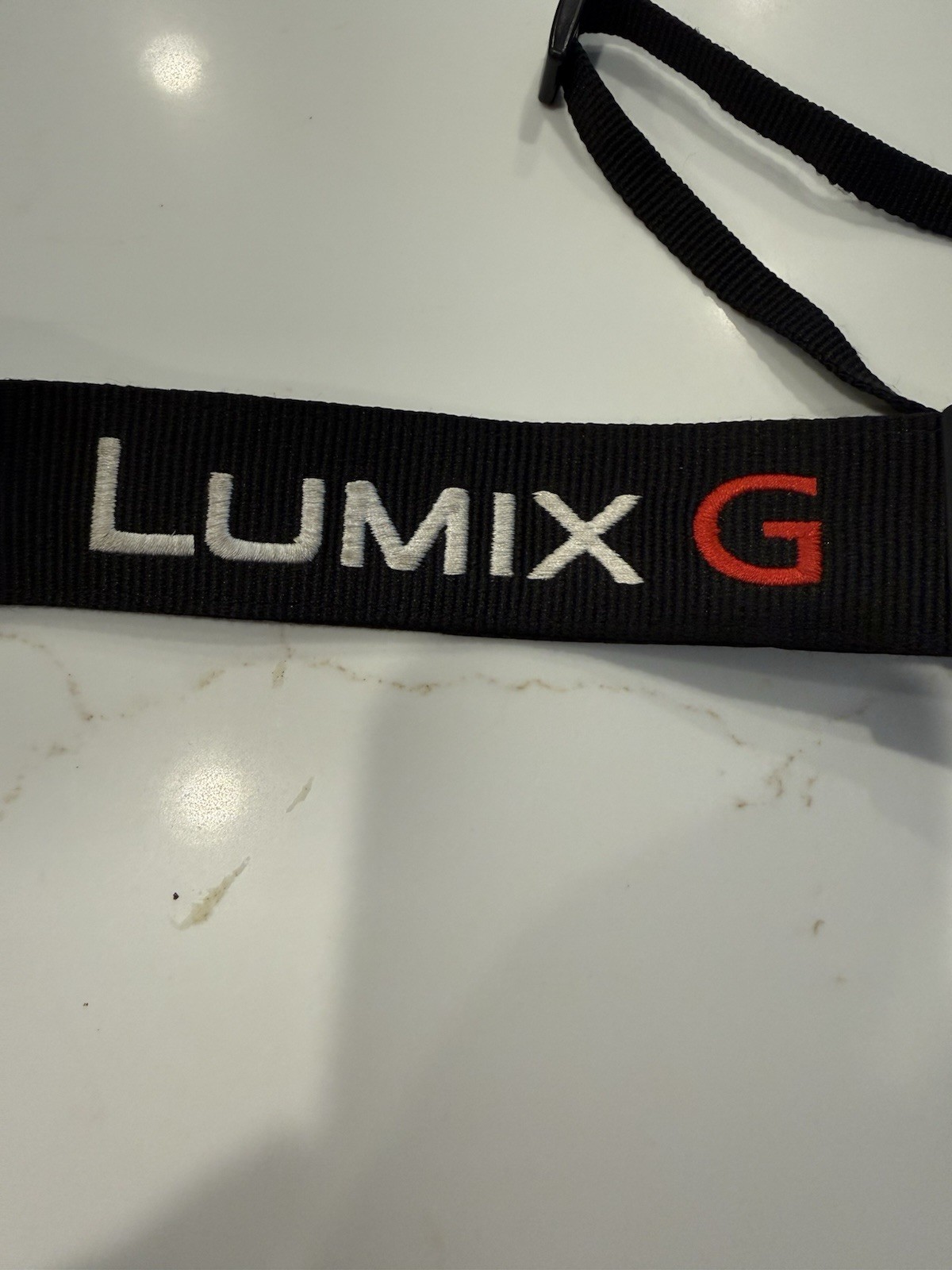 Panasonic LUMIX GH5 LUMIX G Camera Neck/Shoulder Strap Nylon Black/Red/White