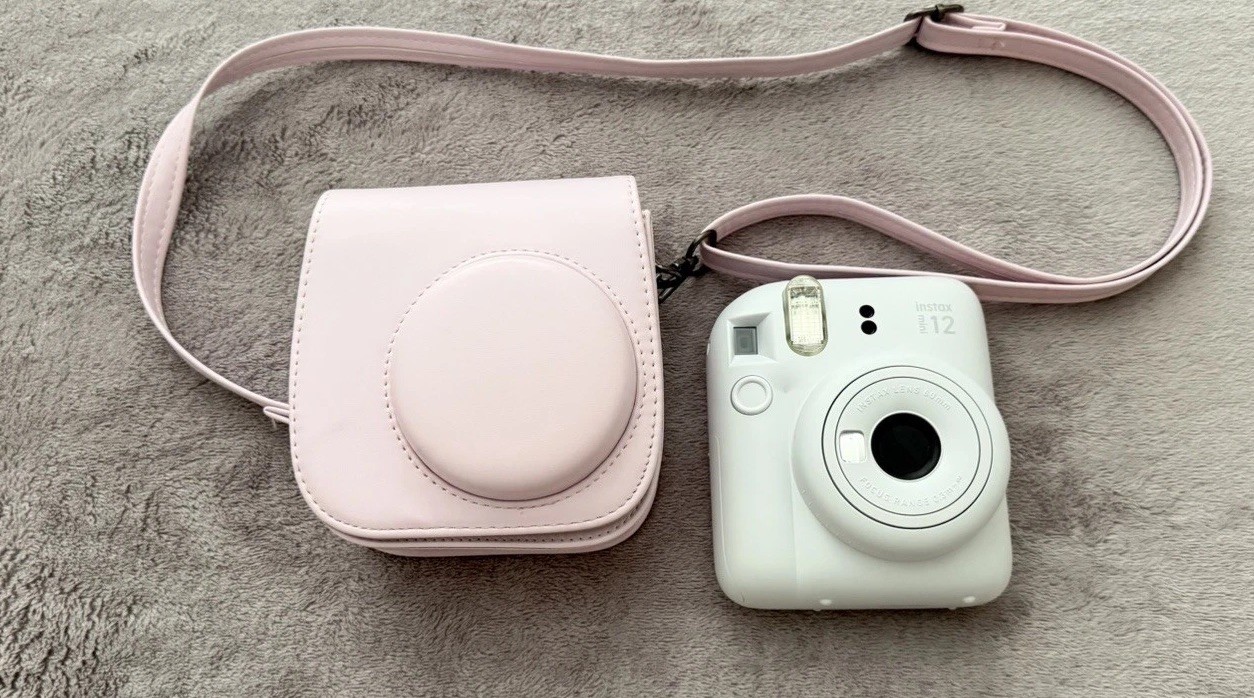 Fujifilm Instax Mini 12 Instant Film Camera Clay White & Case Pink