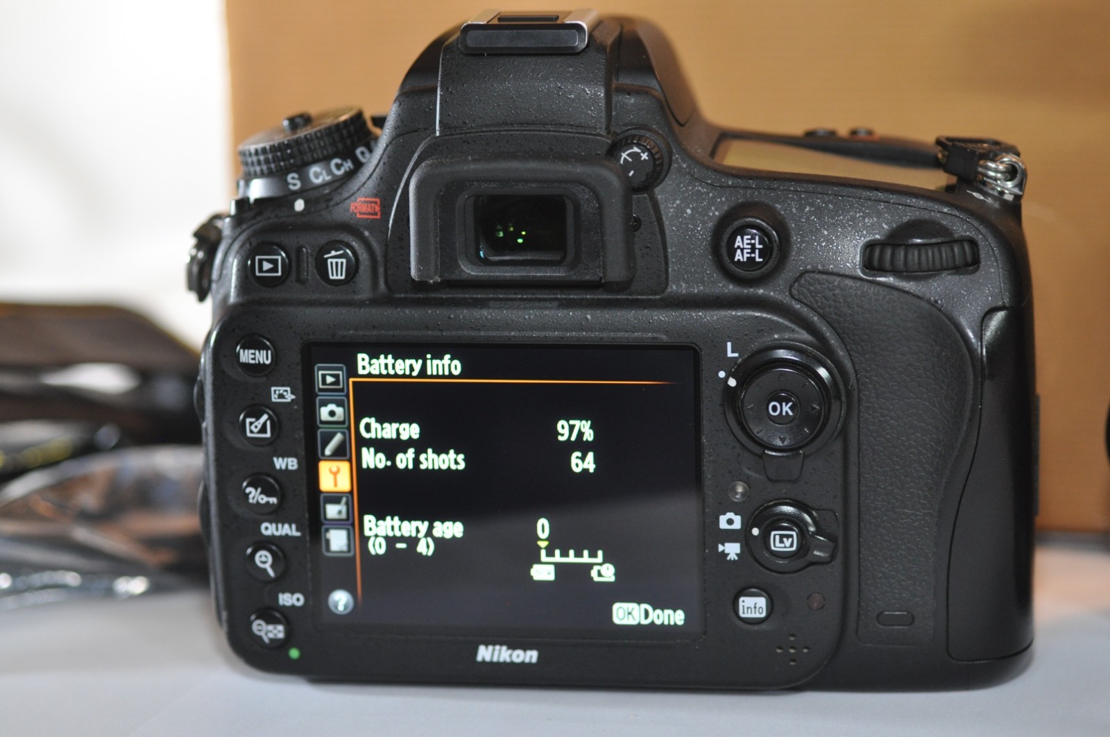 Nikon D600 24.3 MP FX DSLR camera ONLY WORKING shutter count 83855 32GB SD card