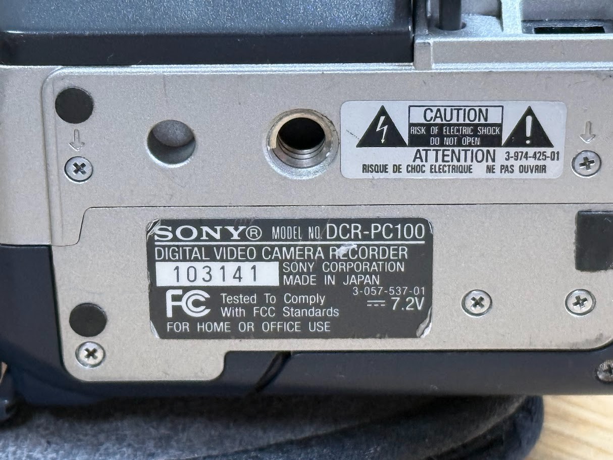Sony DCR-PC100 MiniDV Camcorder Nightshot NTSC -Power Issues- Free Shipping