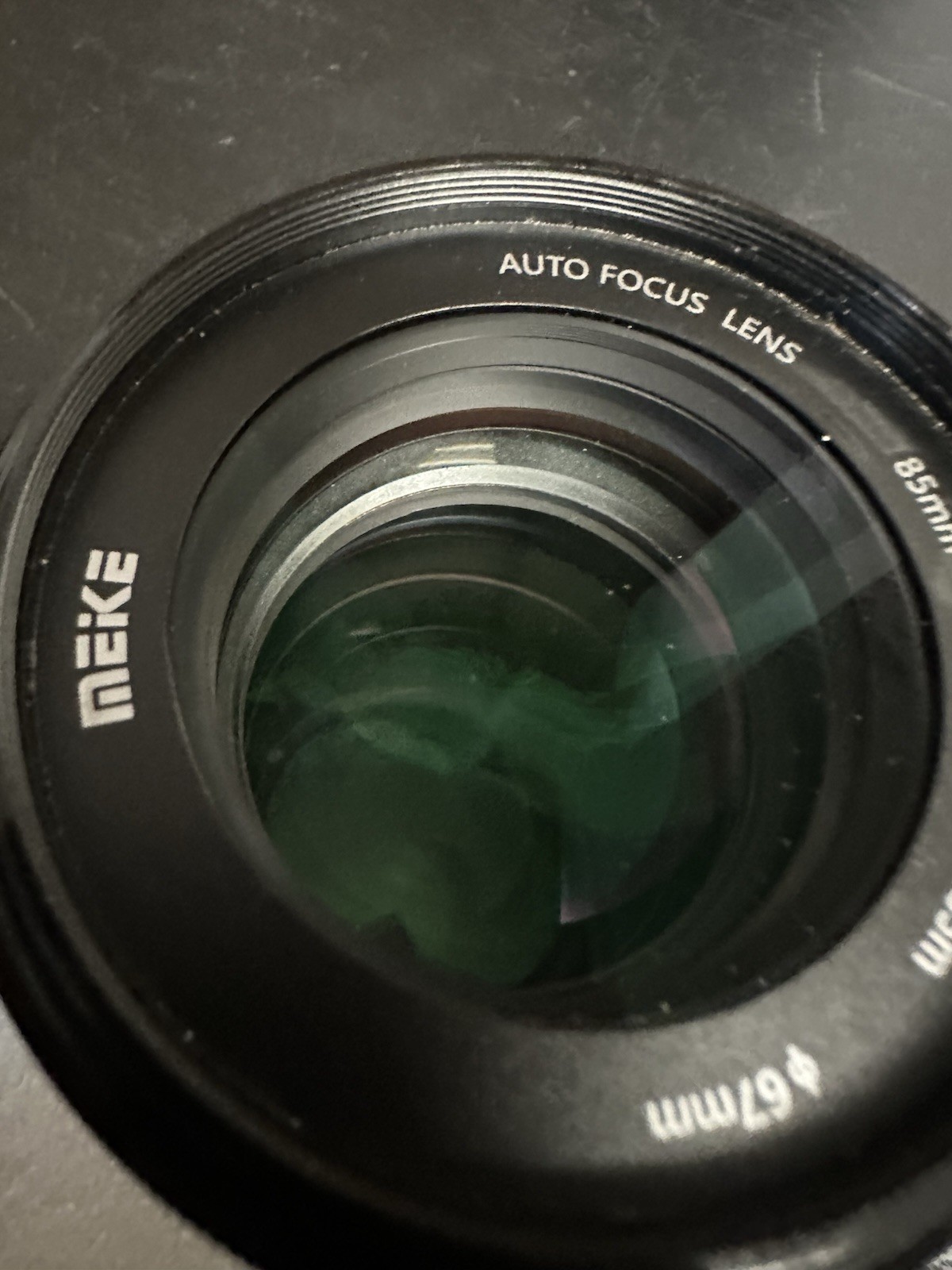 Meike 85mm f1.8 Portrait lens for Canon EF Mount, Hood+Caps