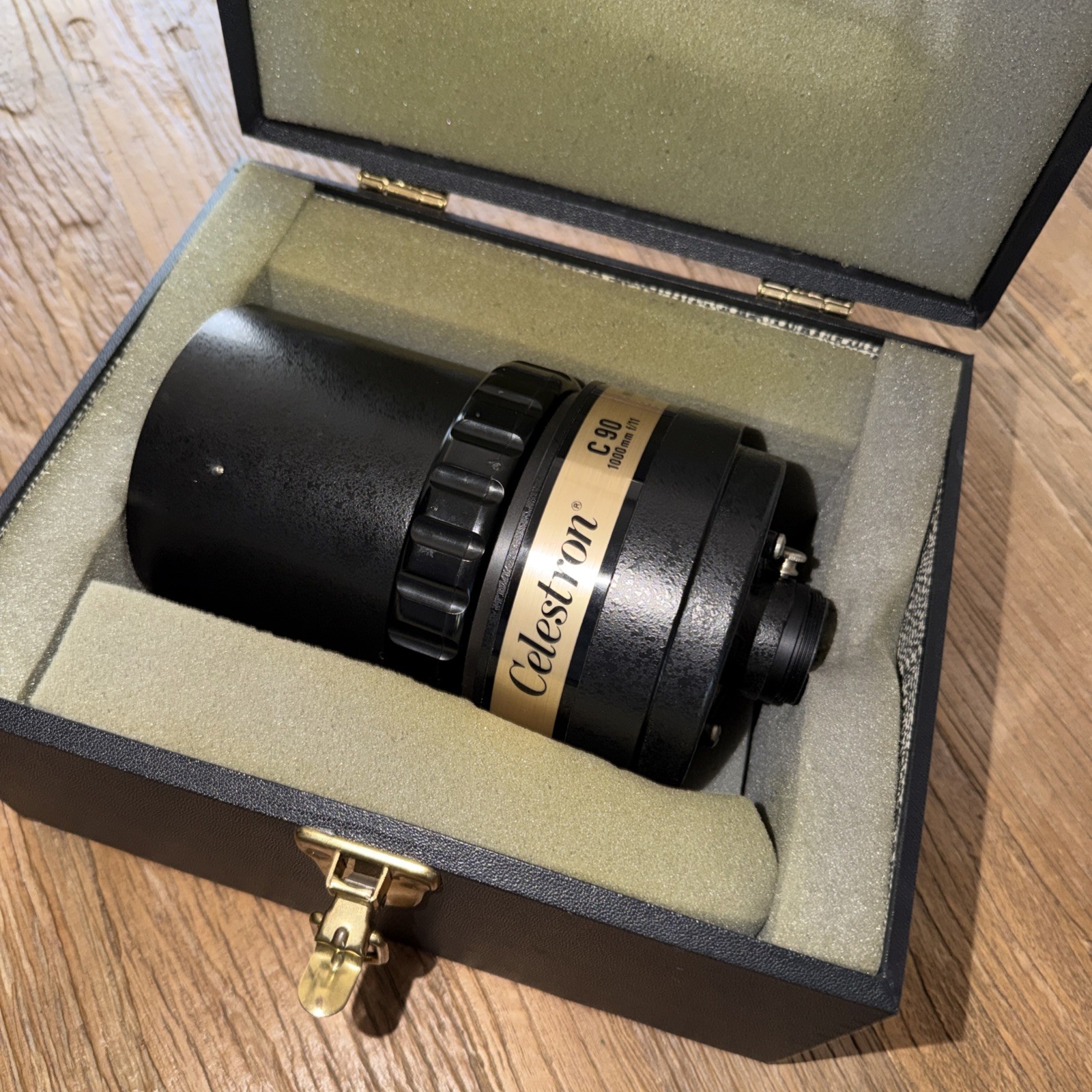 Celestron C90 Mirror Lens 1000mm f/11 Telescope USA Made w/ Case Vintage Scope