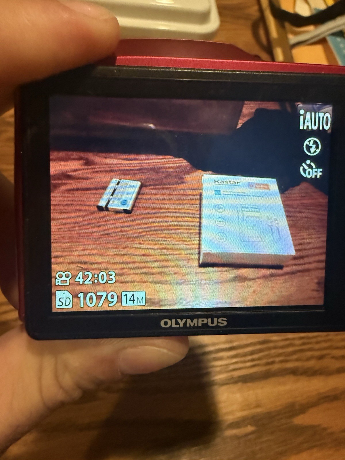 Olympus SZ-14 Digital Camera Red 14.0MP w/ 2 Battery, Charger & SD Tested