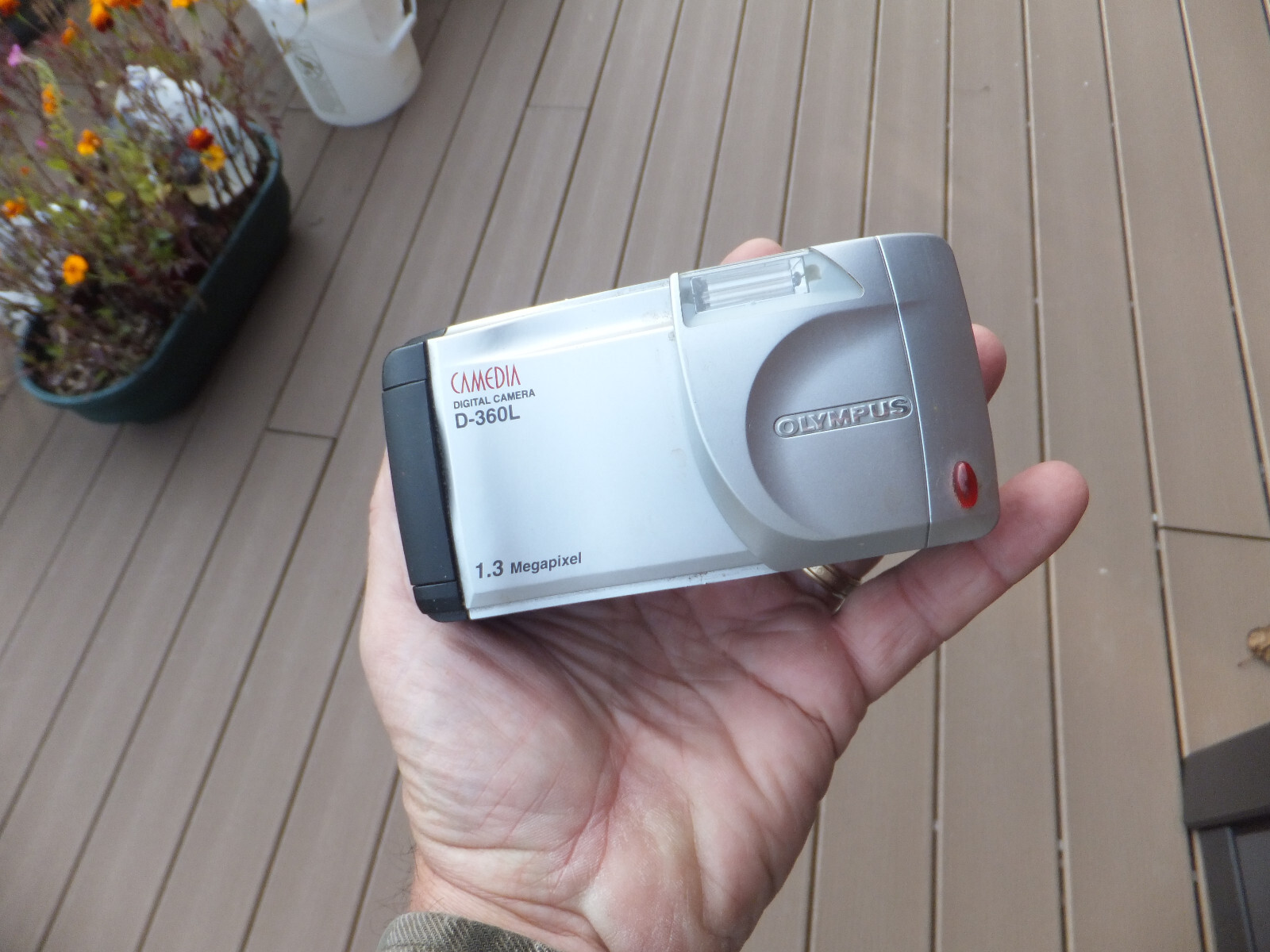Olympus Digital Camedia Camera D-360L, 1.3 Megapixel w/ Card