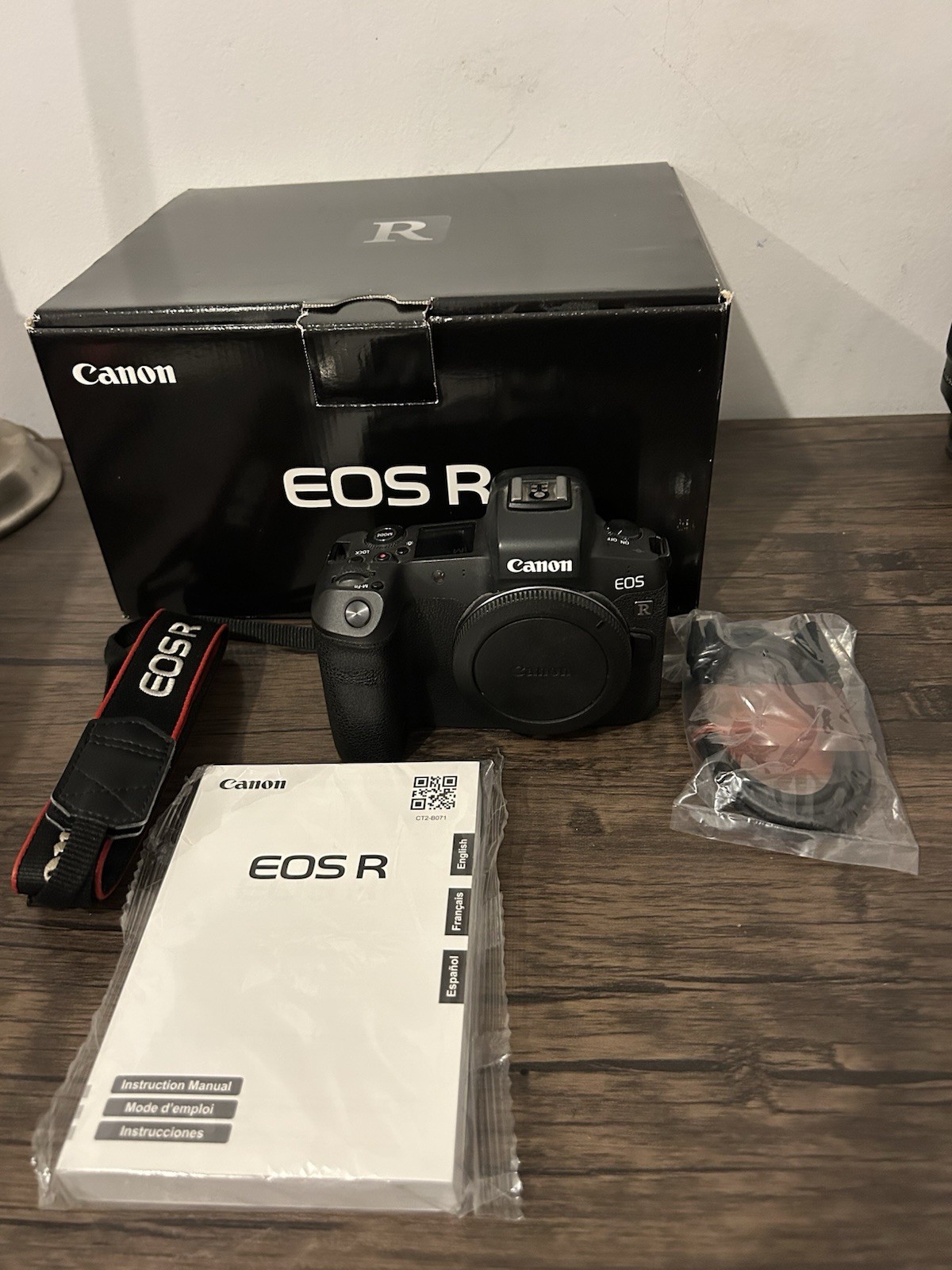 Canon EOS R 30.3MP Digital Camera – Black (Body Only)