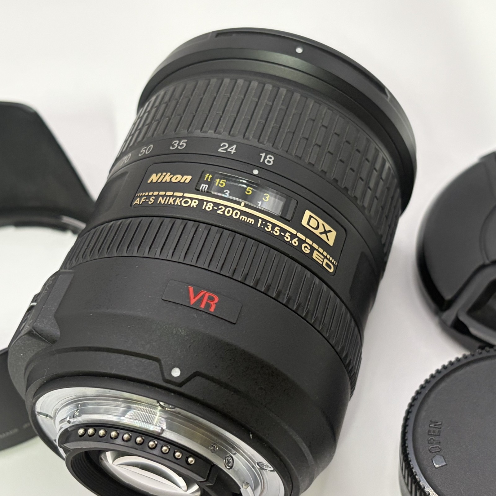 Nikon Nikkor AF-S 18-200mm f/3.5-5.6 G VR DX IF ED Lens for Nikon Digital