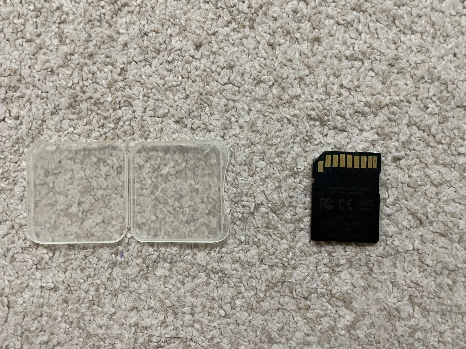 Lexar 1TB 633x UHS-I SD card EUC!