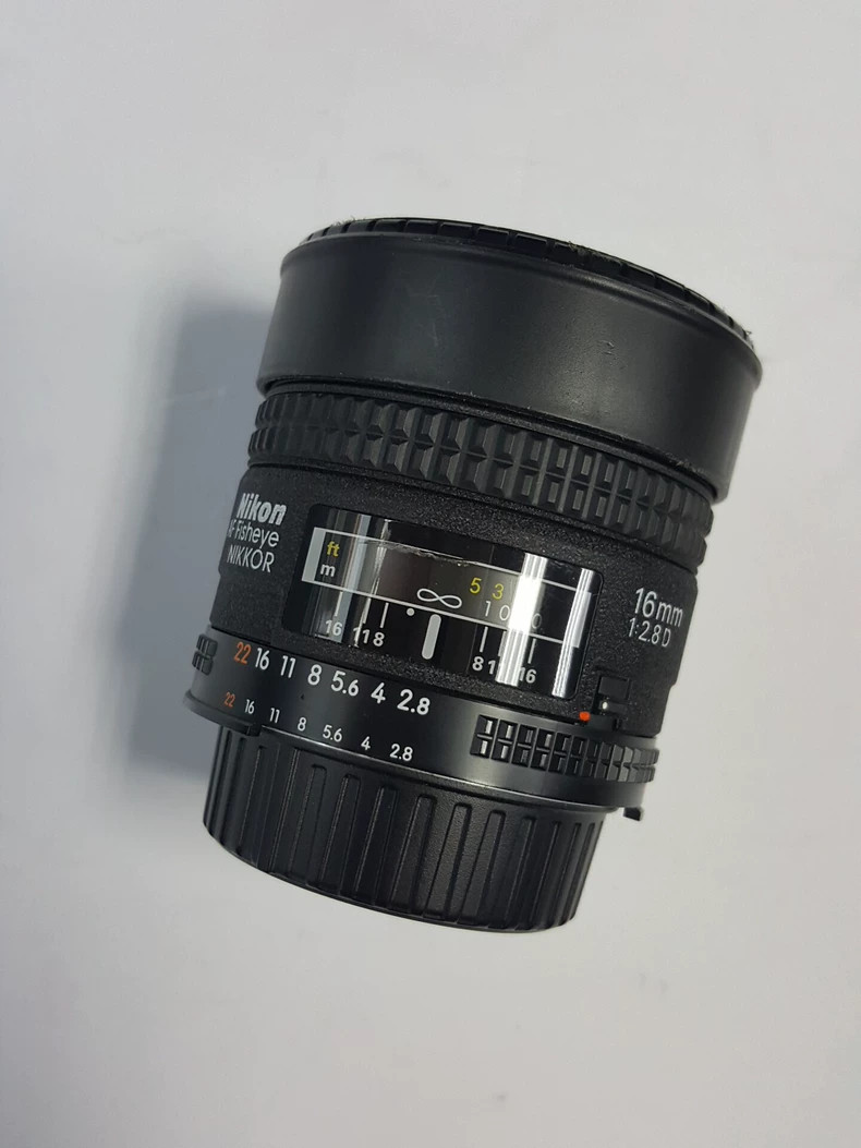 Nikon Nikkor AF 16mm f2.8 D Fisheye Lens for Nikon F mount Camera -95% New