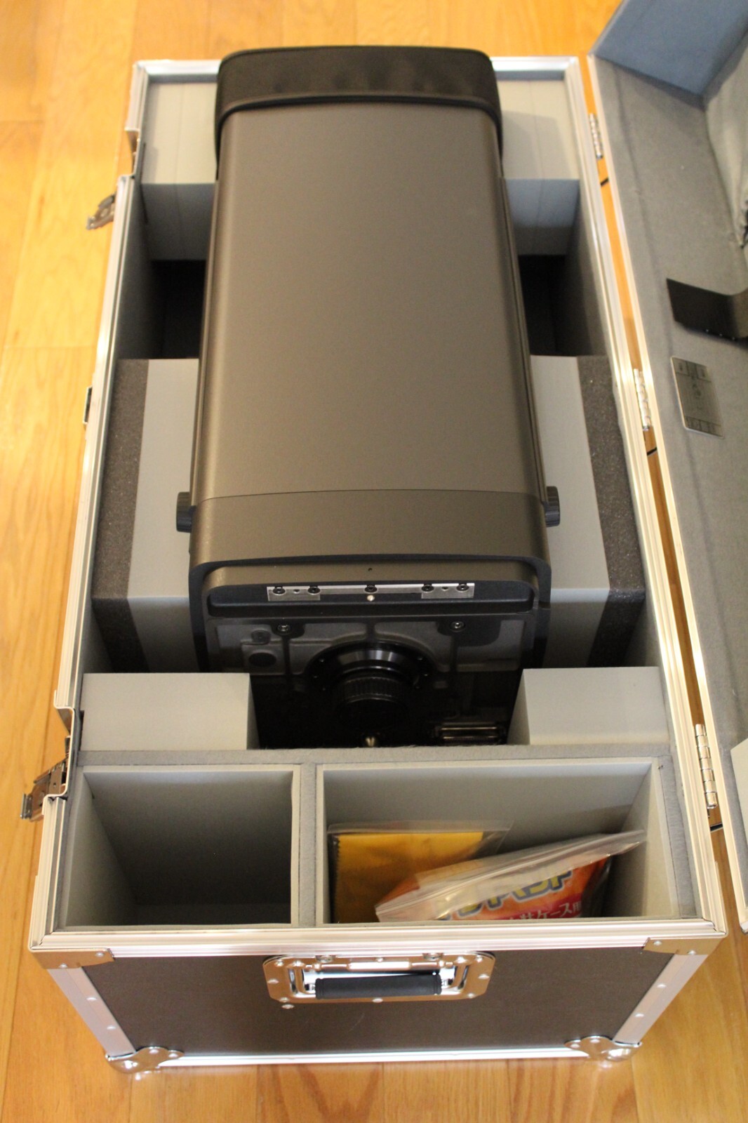 Fujinon UA107x8.4 BESM-T45 4K Premier Television Camera Lens B4 mount lens