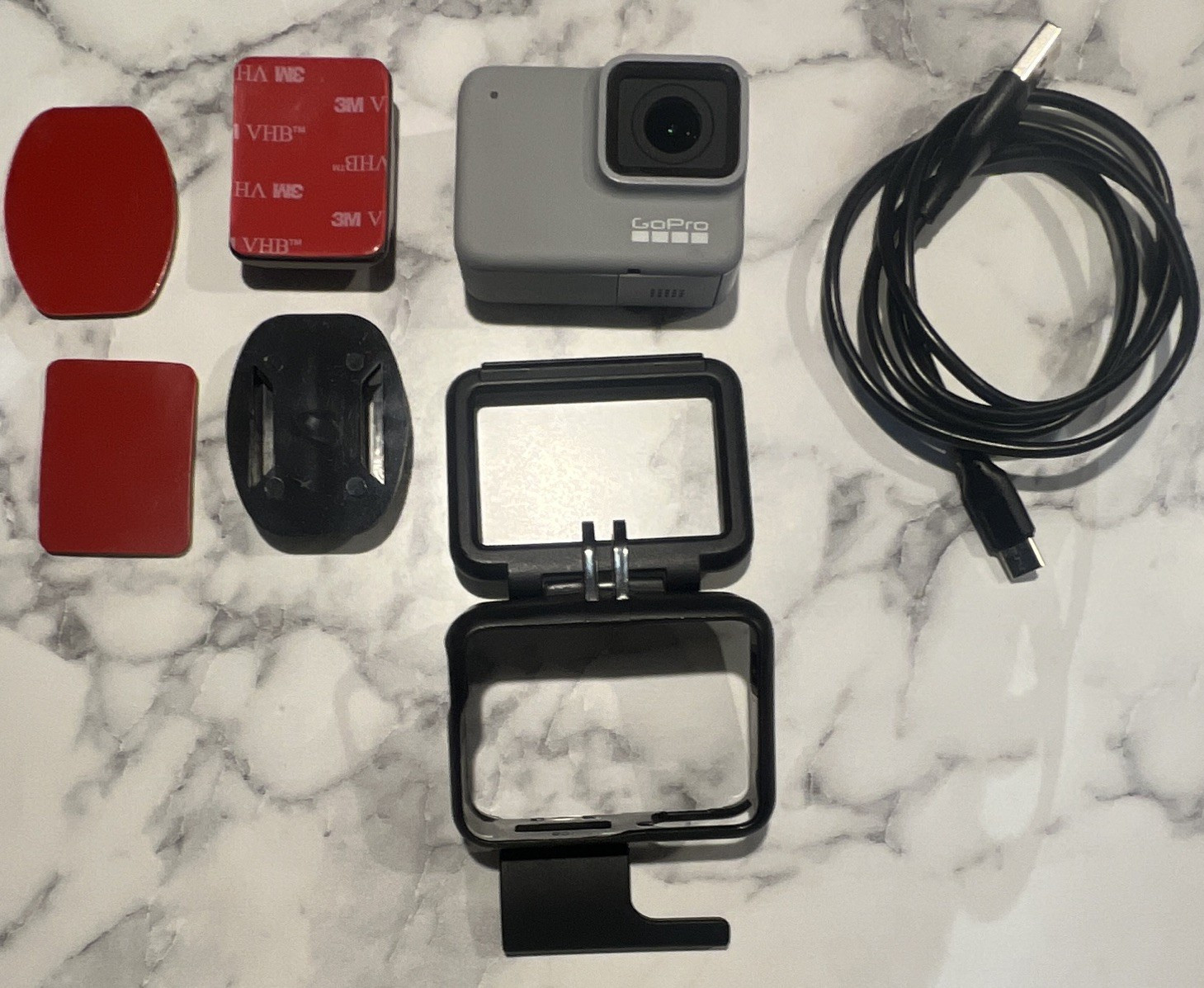 GoPro HERO7 White 4K Action Camera 10MP 2in Screen USB-C Cable Mounts