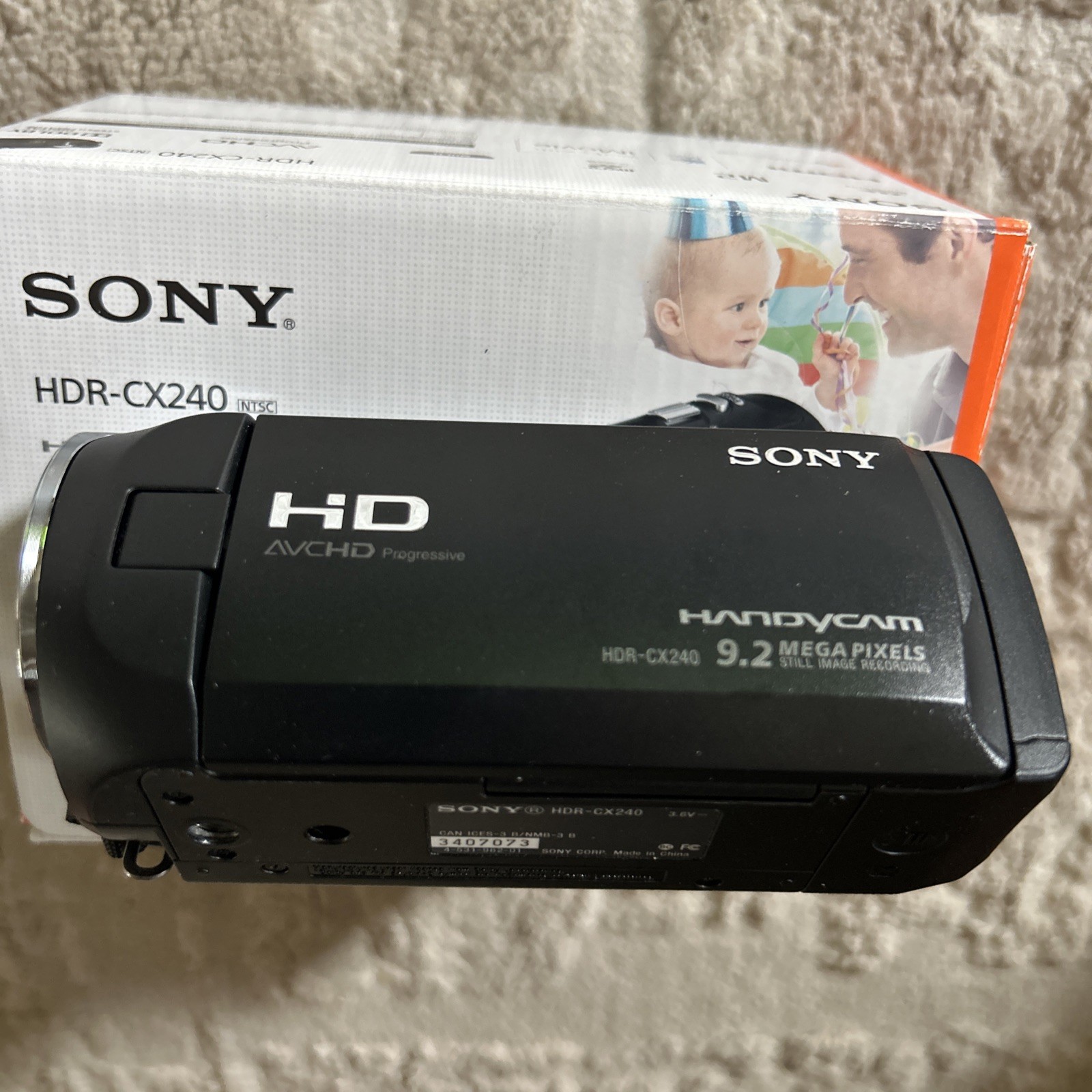 Sony CX240 Handycam Video Camera 54x Zoom 9.2MP 1080p Full HD