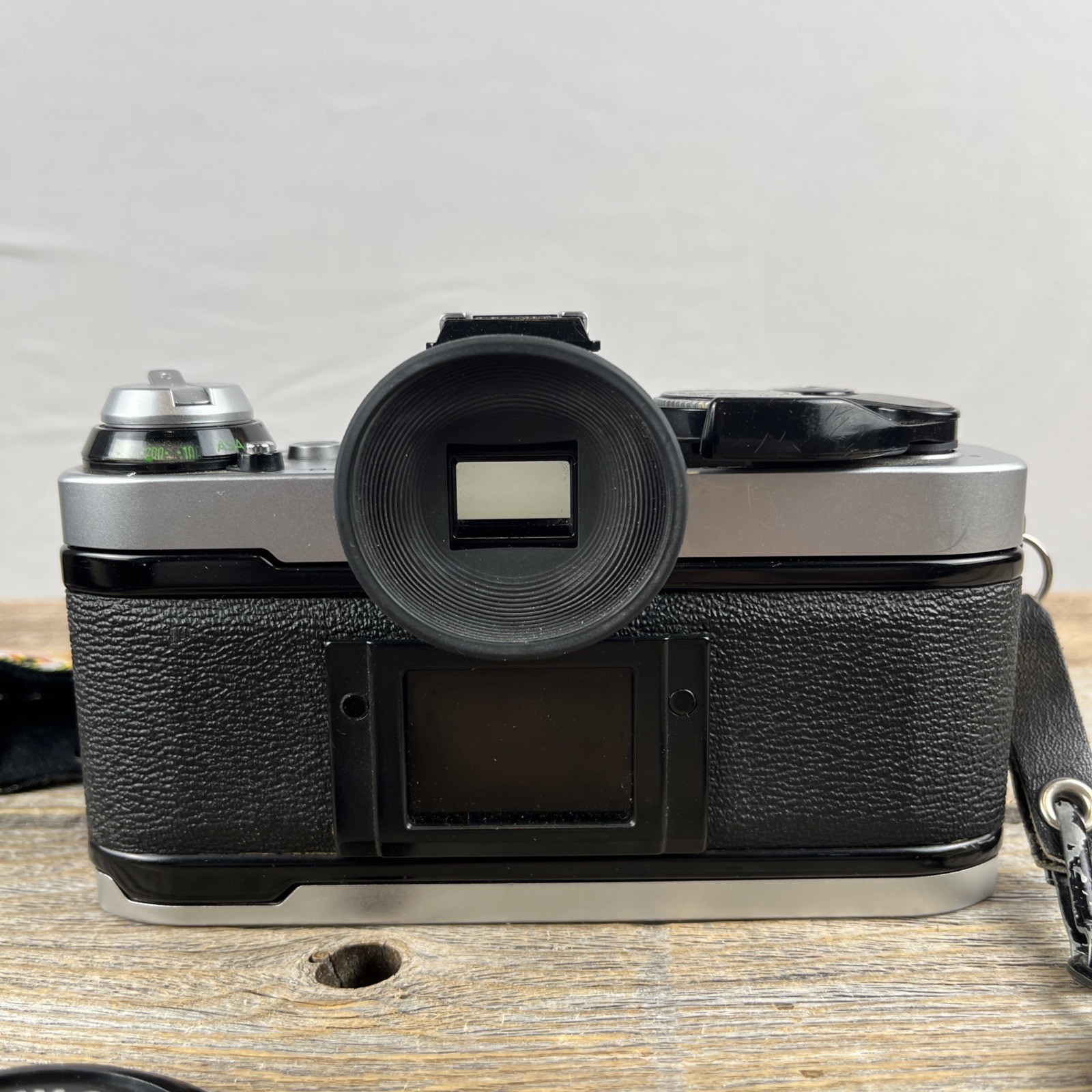 Canon AE-1 Program 35mm SLR Camera Kit FD 50mm f/1.8 + 28mm Lens Manual Works