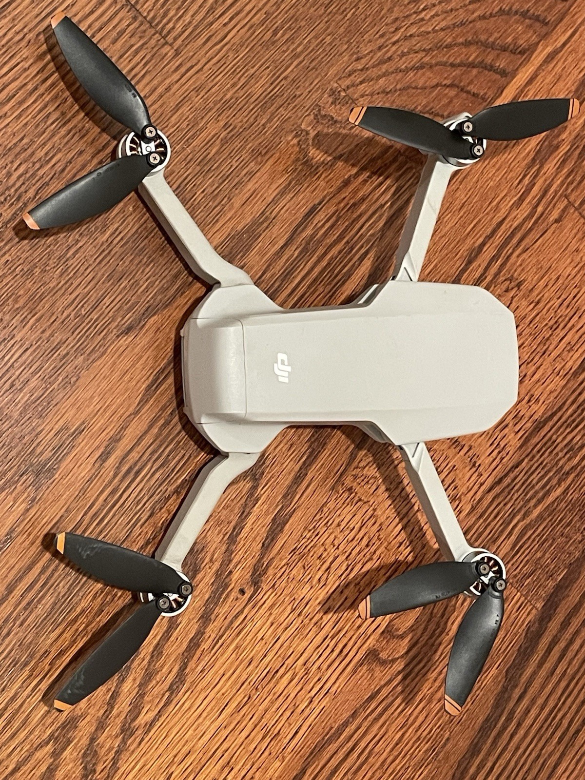 DJI Mini 2 SE Mini Drone W/ Remote Controller