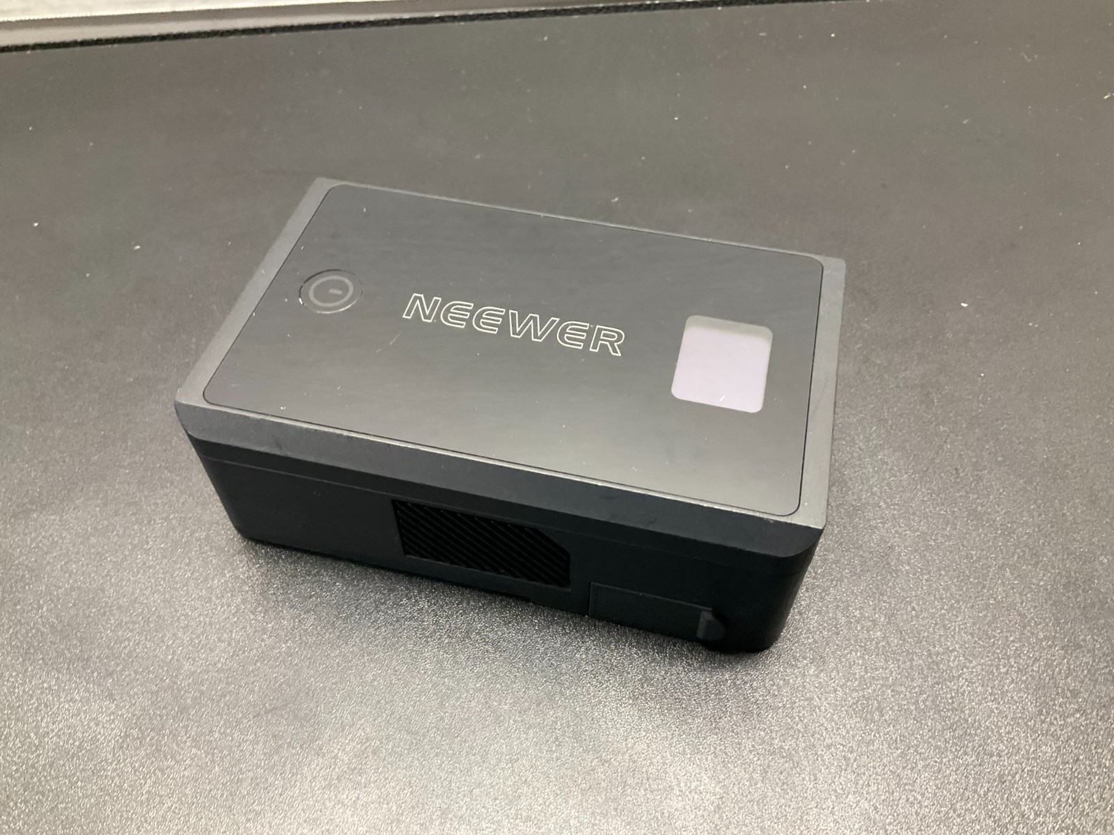 NEEWER Mini V Mount Battery with D Tap/USB C/USB A/BP/Dual DC Ports/OLED Screen