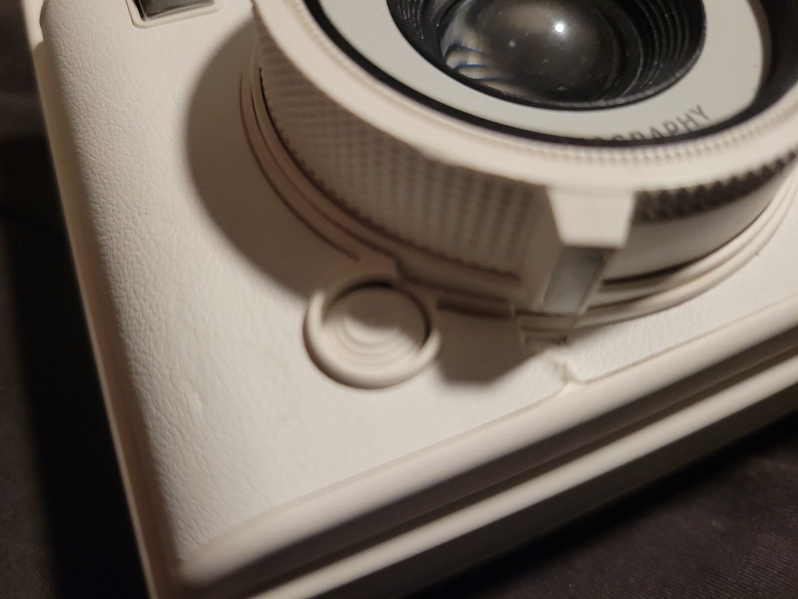 LOMO’INSTANT The Adventure Challenge Shutter Doesn’t Work, Lense Sticks