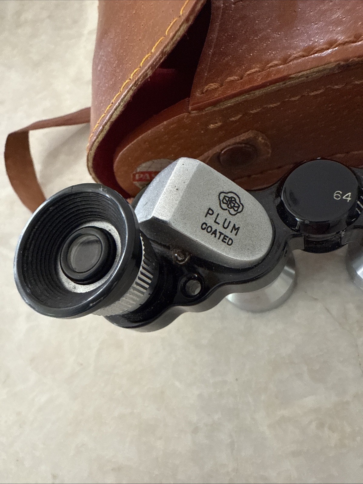 Vintage Plum Coated 6 x 15 field 7° Binoculars no.30664 in case Occupied Japan