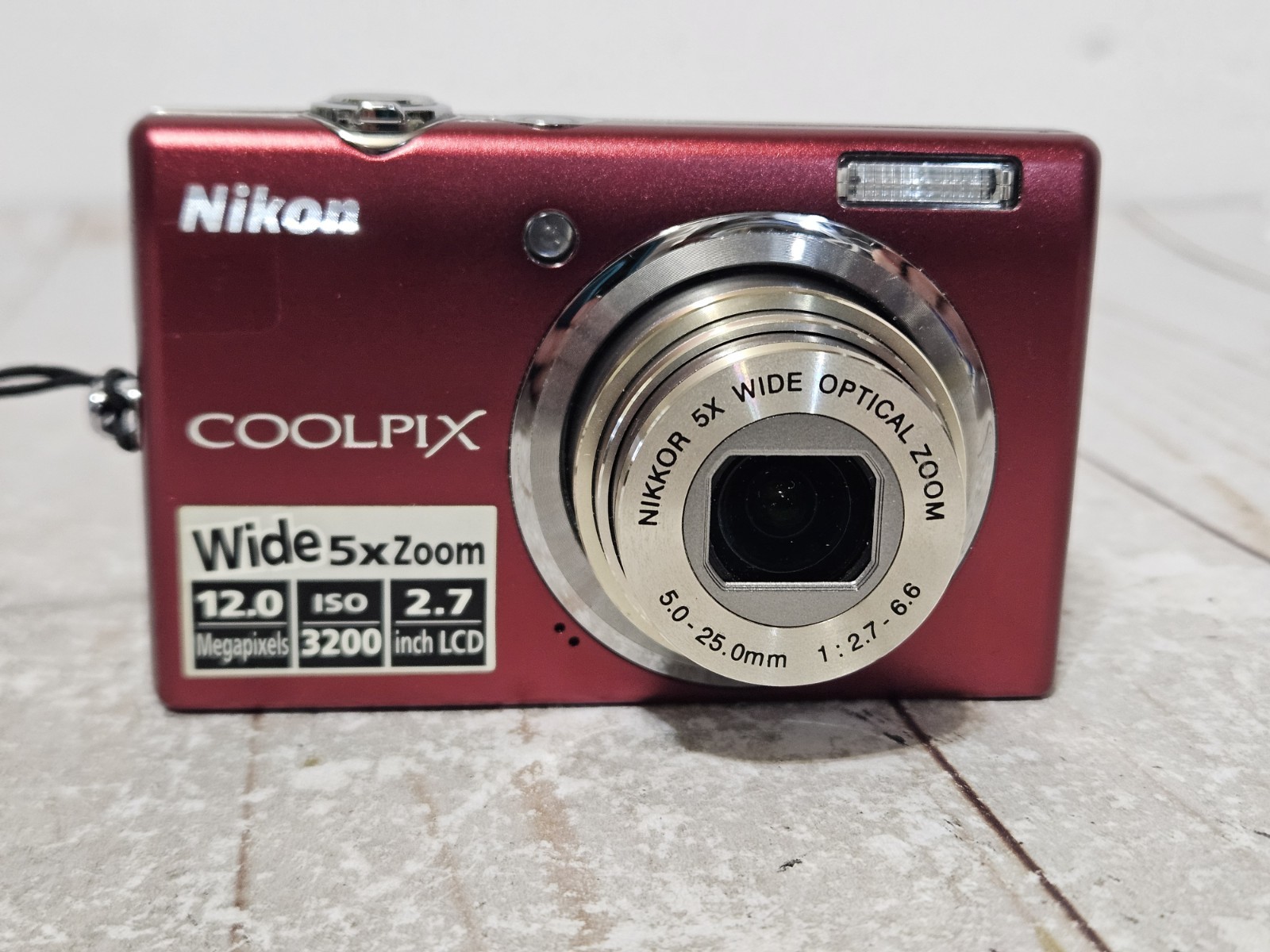 Nikon Coolpix S570 12.0MP Digital Camera Red 5x Zoom Battery And SD Card Tested