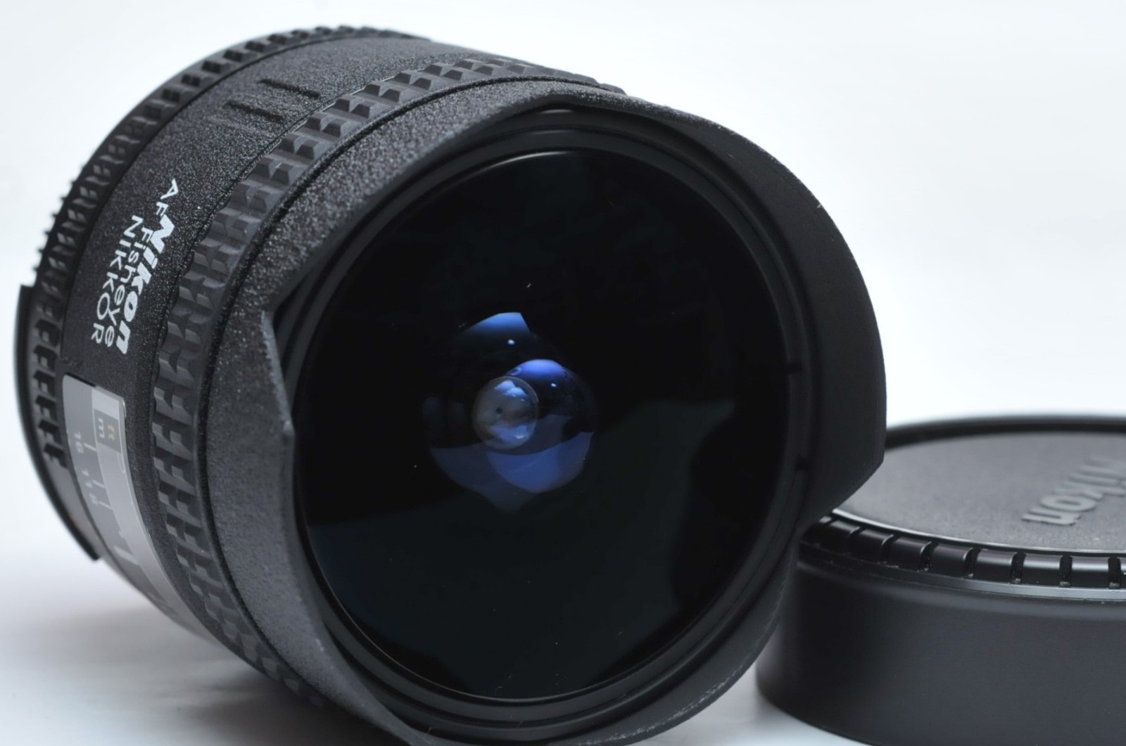 Nikon Nikkor AF 16mm f2.8 D Fisheye Lens for Nikon F mount Camera -95% New