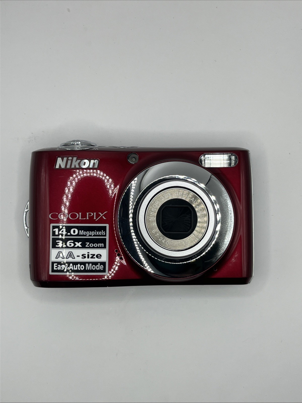 COOLPIX L20 10MP Compact Digital Camera 3.6x Zoom 3in Red READ DESCRIPTION