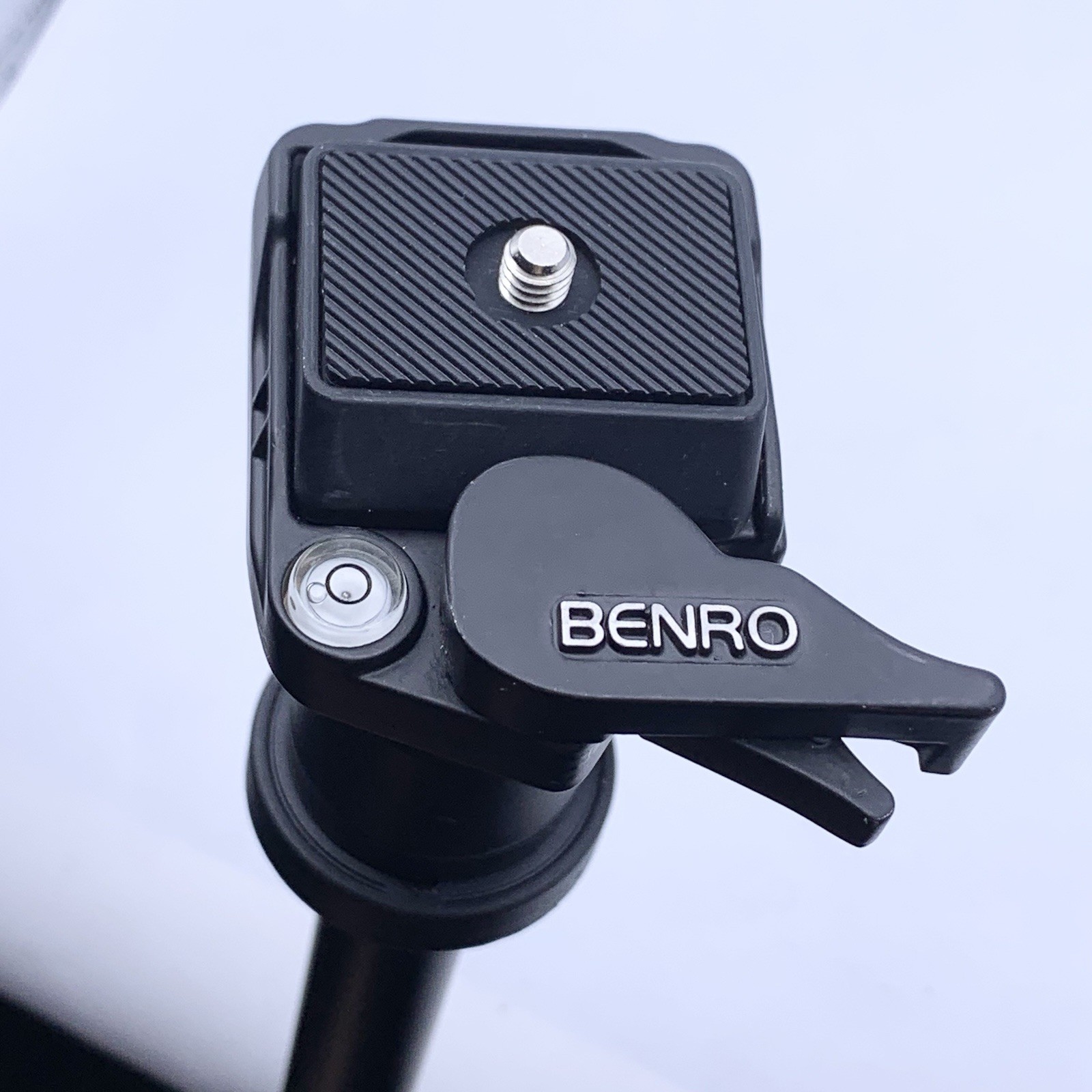 Benro A-0680T Travel Angel Aluminum Tripod W/BH-00 Ballhead, Case, Tools, Manual