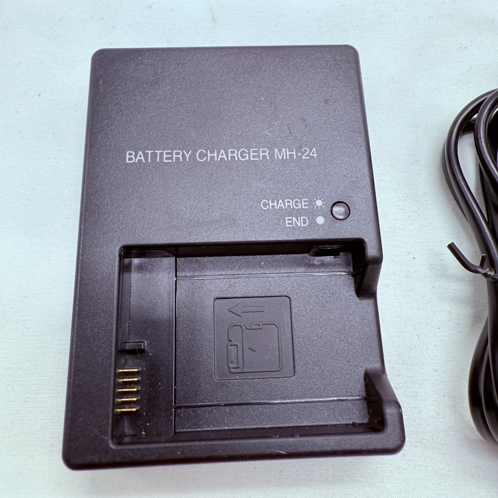 MH-24 Charger Compatible Nikon EN-EL14a D5300 D5600 D3100 D3400 D3500