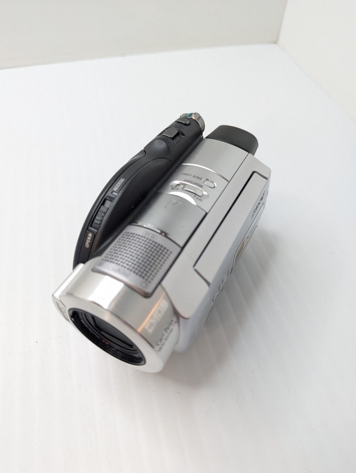Sony HDR-UX5 Camcorder Nightshot NTSC Tested w/Charger DVD-RW *NEEDS BATTERY*