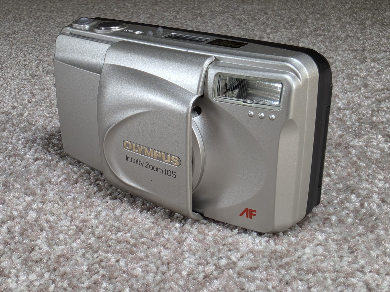 Olympus Infinity Zoom 105 35mm Point & Shoot Film Camera -Not Film Tested *read*