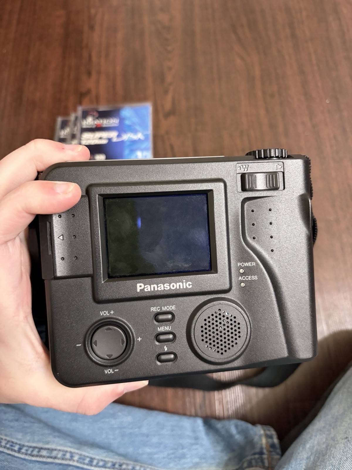 Panasonic PalmCam PV-SD4090 Compact Digital Camera 1.3MP 3x Zoom SuperDisk Flash
