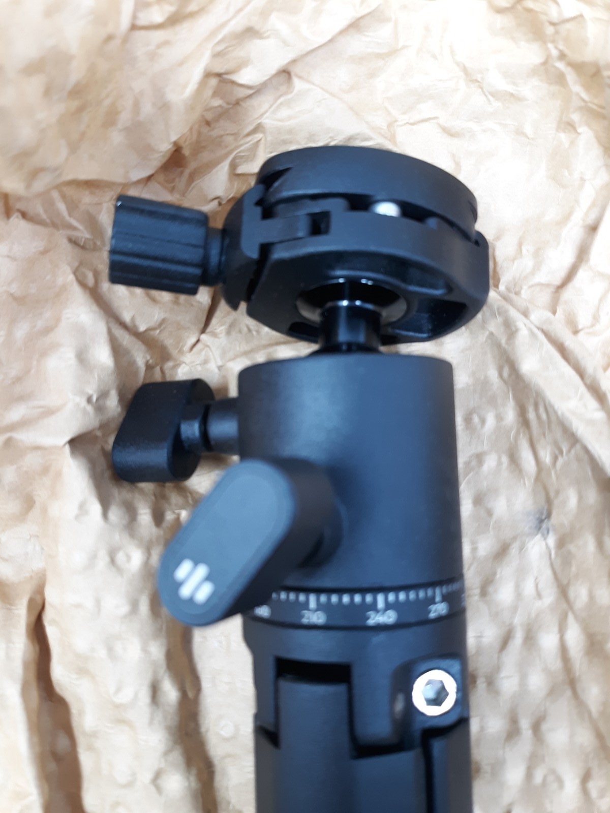 SmallRig 4630 Metal Tabletop Tripod Panoramic Ball Head