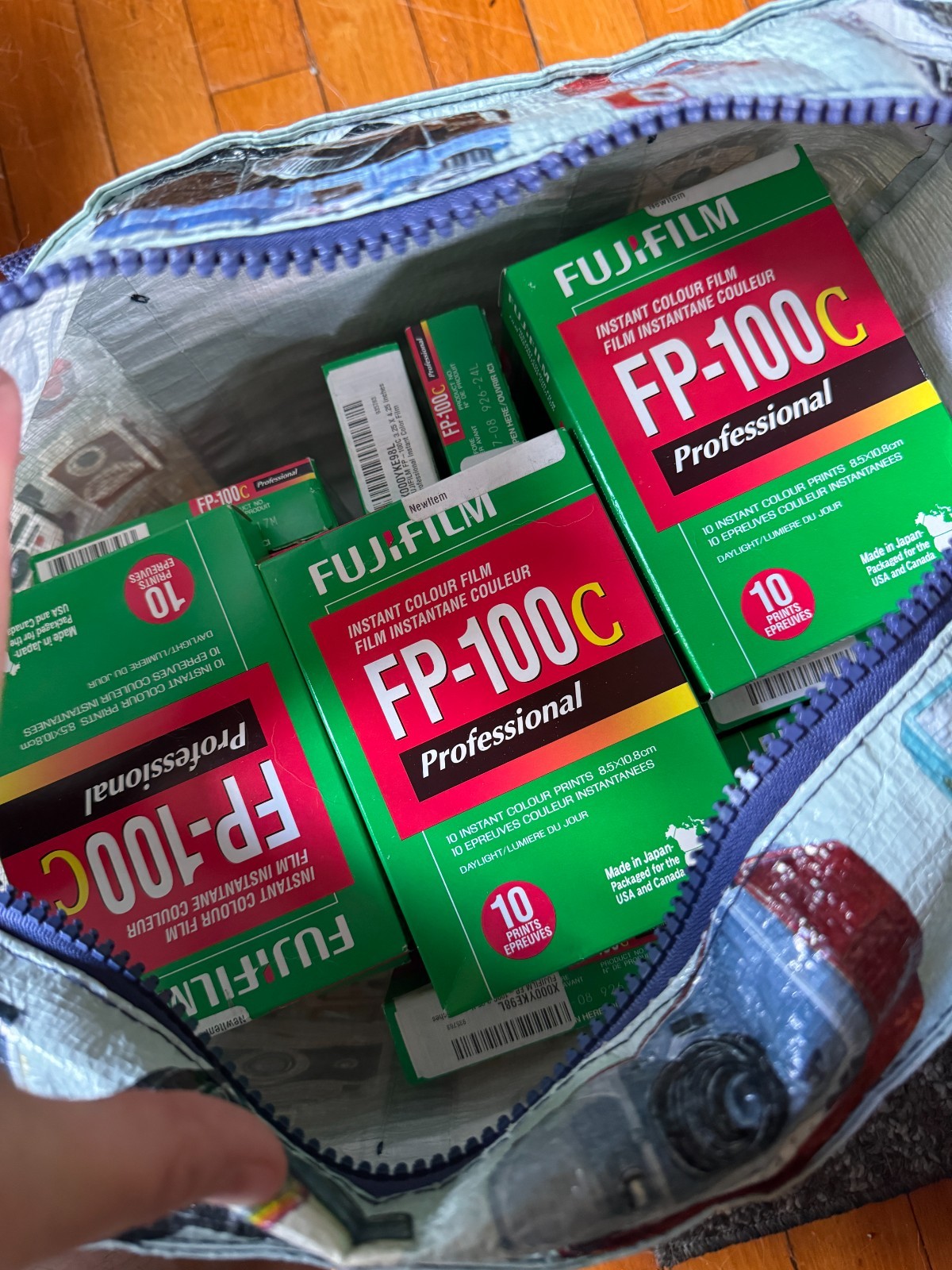 tested*exp 8/17*Fujifilm FP-100C ISO 3.5×4.2 in Professional Instant Colour Film