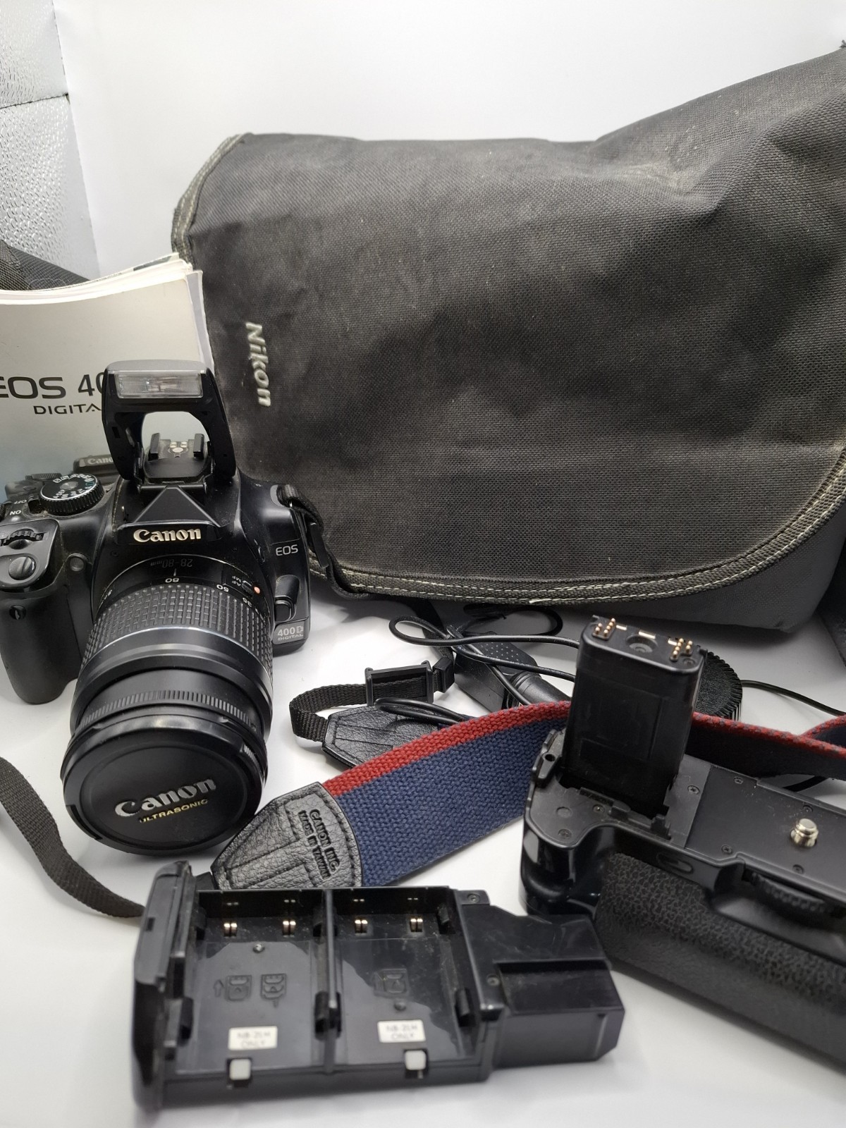 Canon EOS 400D Digital SLR Camera 28-80mm Lens & Accessories & Bag Bundle