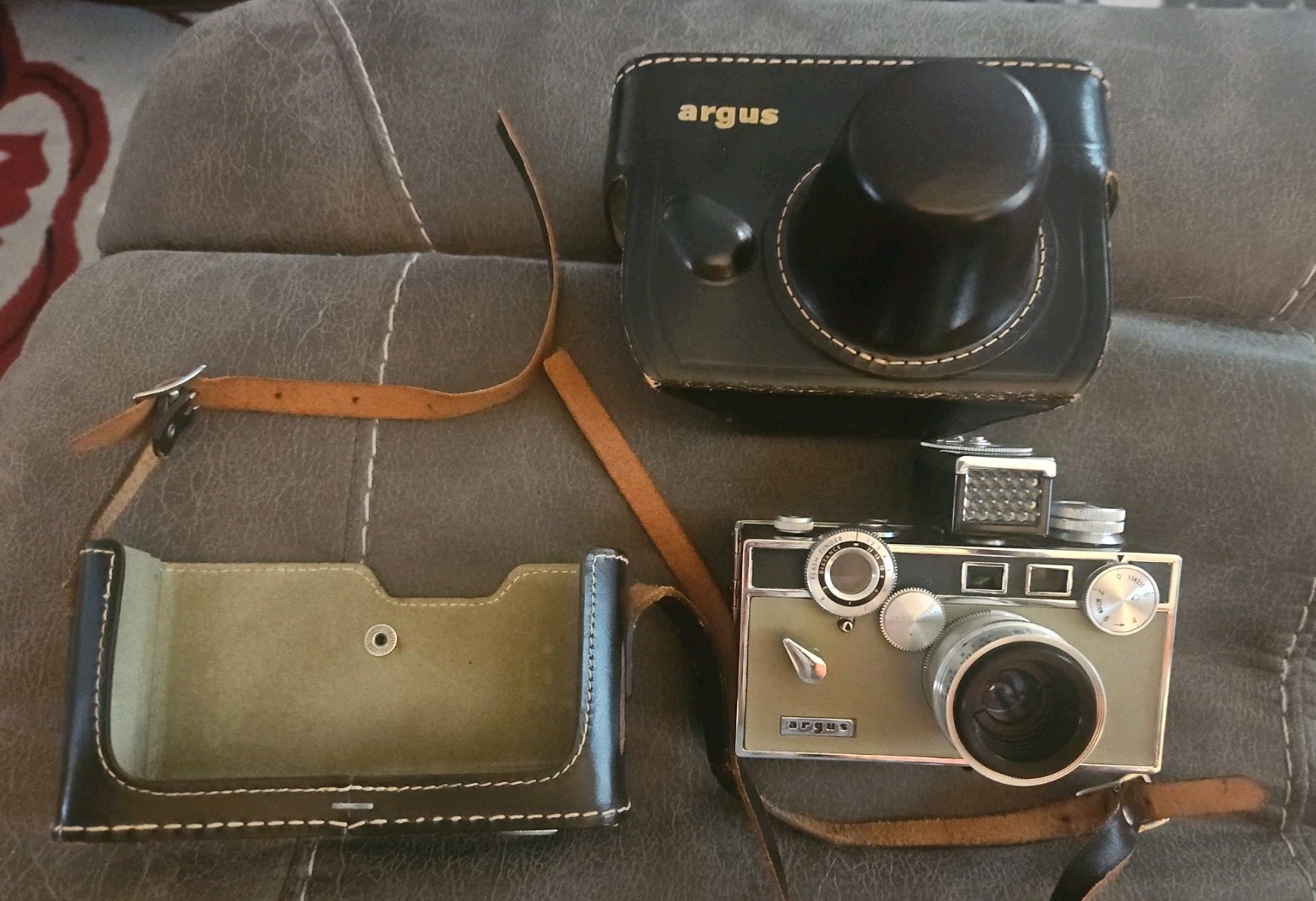 VINTAGE 1960s ARGUS L C3 MATCHMATIC UNTESTED With Case