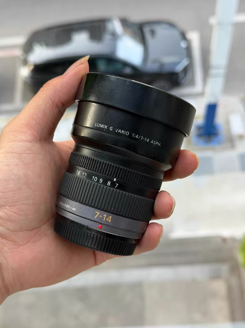 Panasonic Lumix G Vario 7-14mm f/4 ASPH Lens MINT
