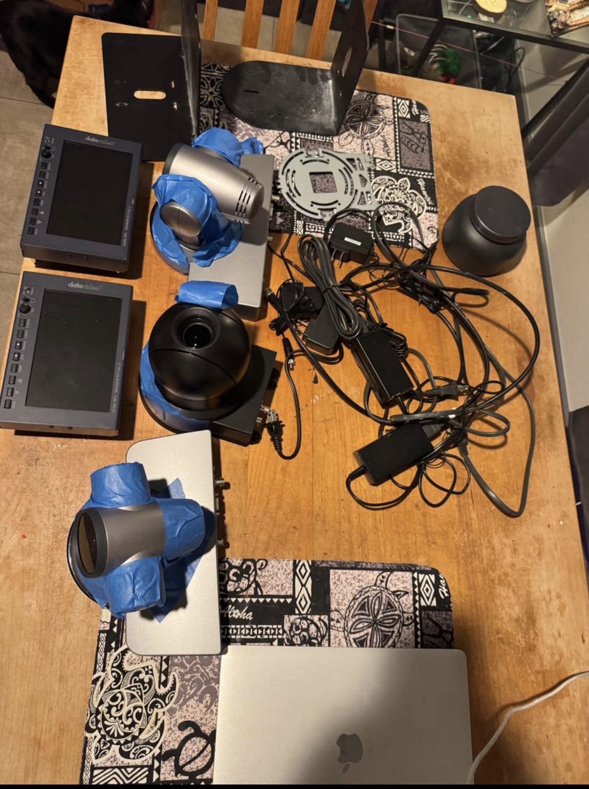 Sony Camera Bundle: EVI-HD1 HD SDI PTZ Video Camera High Definition Color + More