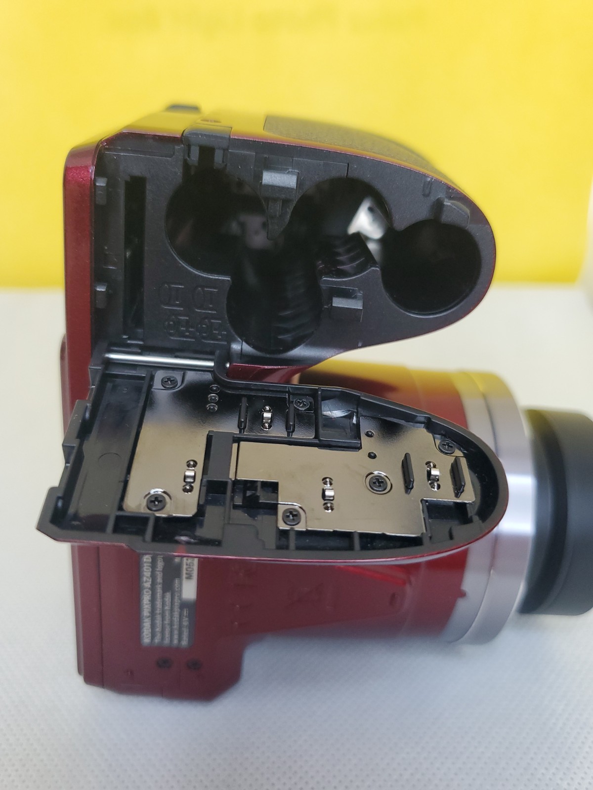 KODAK PIXPRO AZ401 Digital Camera 16MP 40X Zoom HD 720p – Red -Open Box