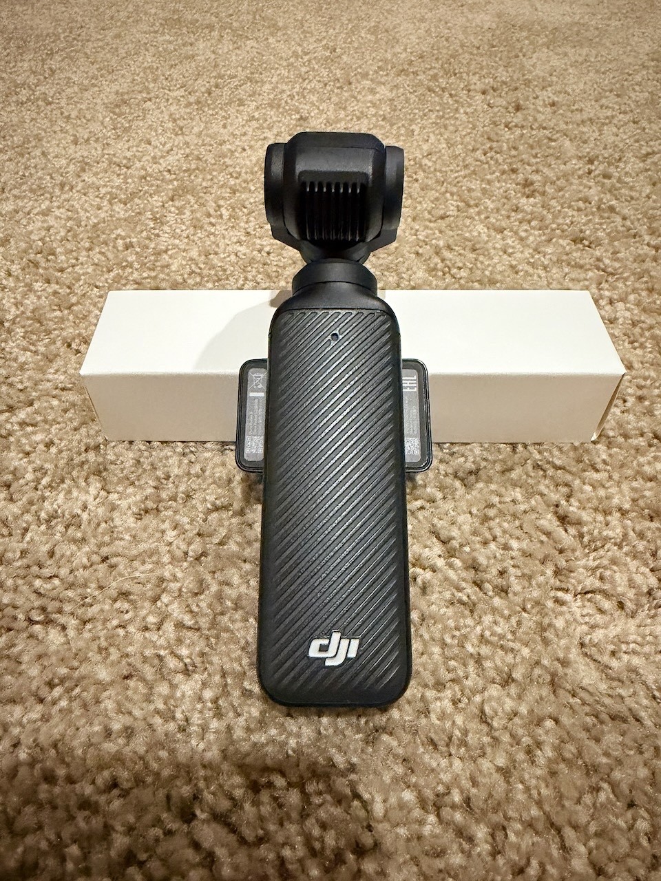 DJI Osmo Pocket 3 Handheld 4K Camera Black, Wi-Fi/Bluetooth/USB-C