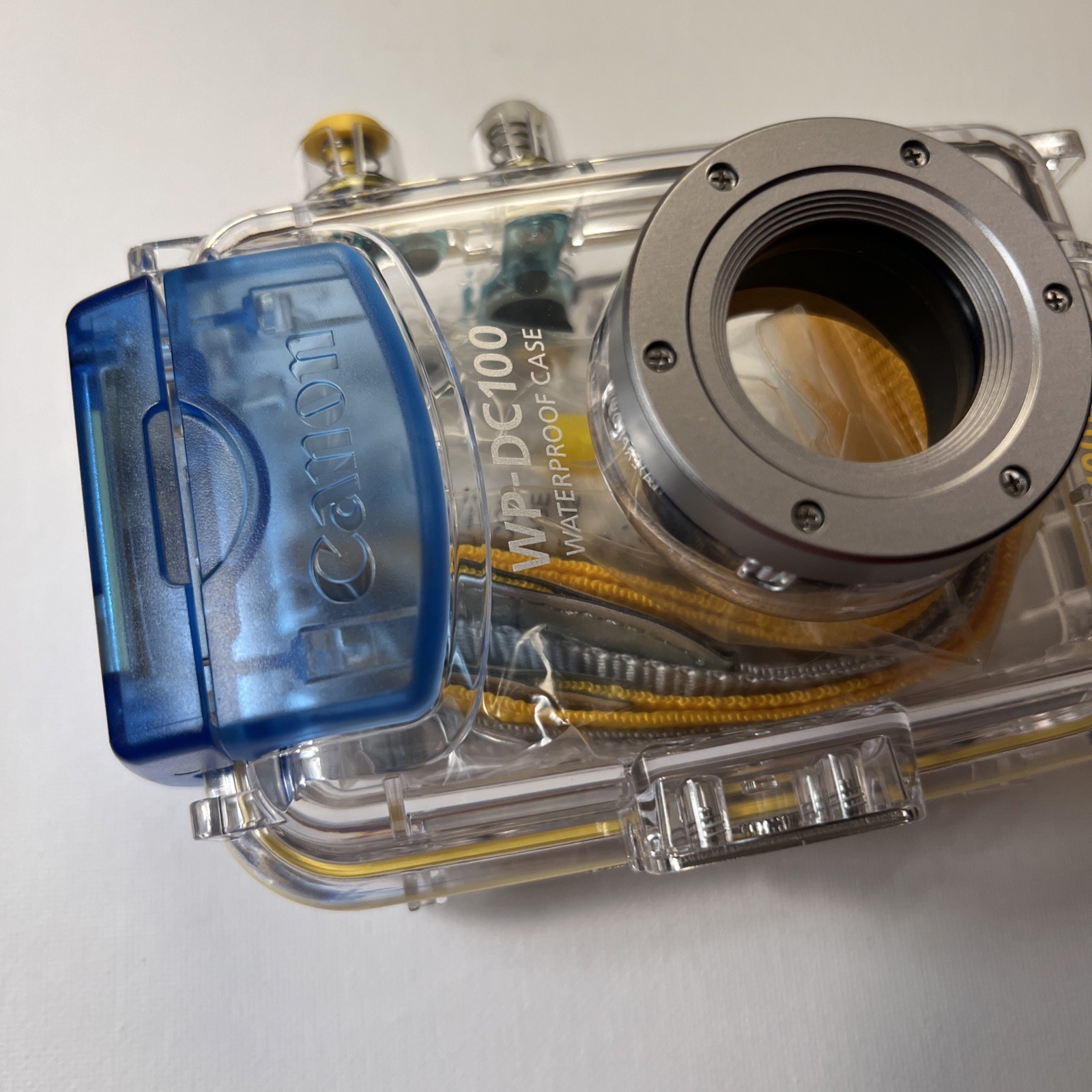 Canon WP-DC100 Waterproof Case IXUS 300 IXY Digital 300 PowerShot S300 ELPH T