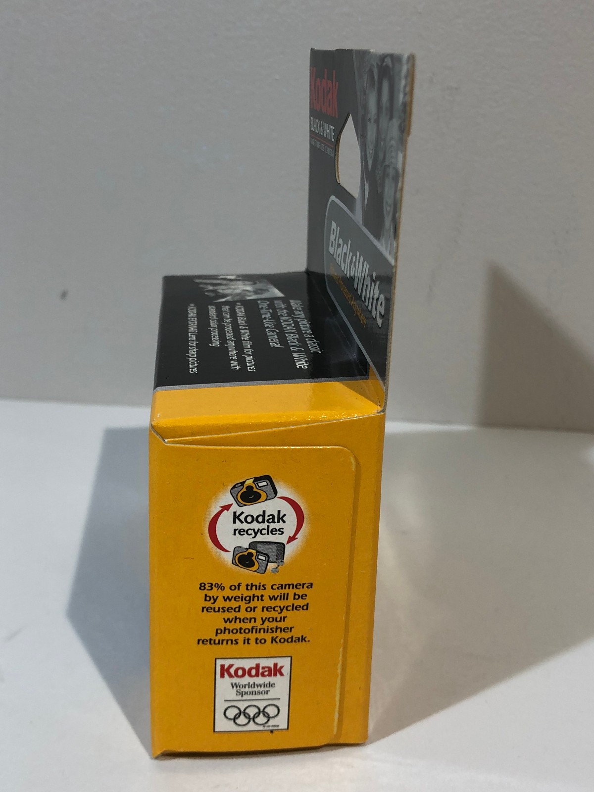 Kodak Black & White Disposable Camera 27 Exp Ektanar Lens EXP 2005 Vintage NEW