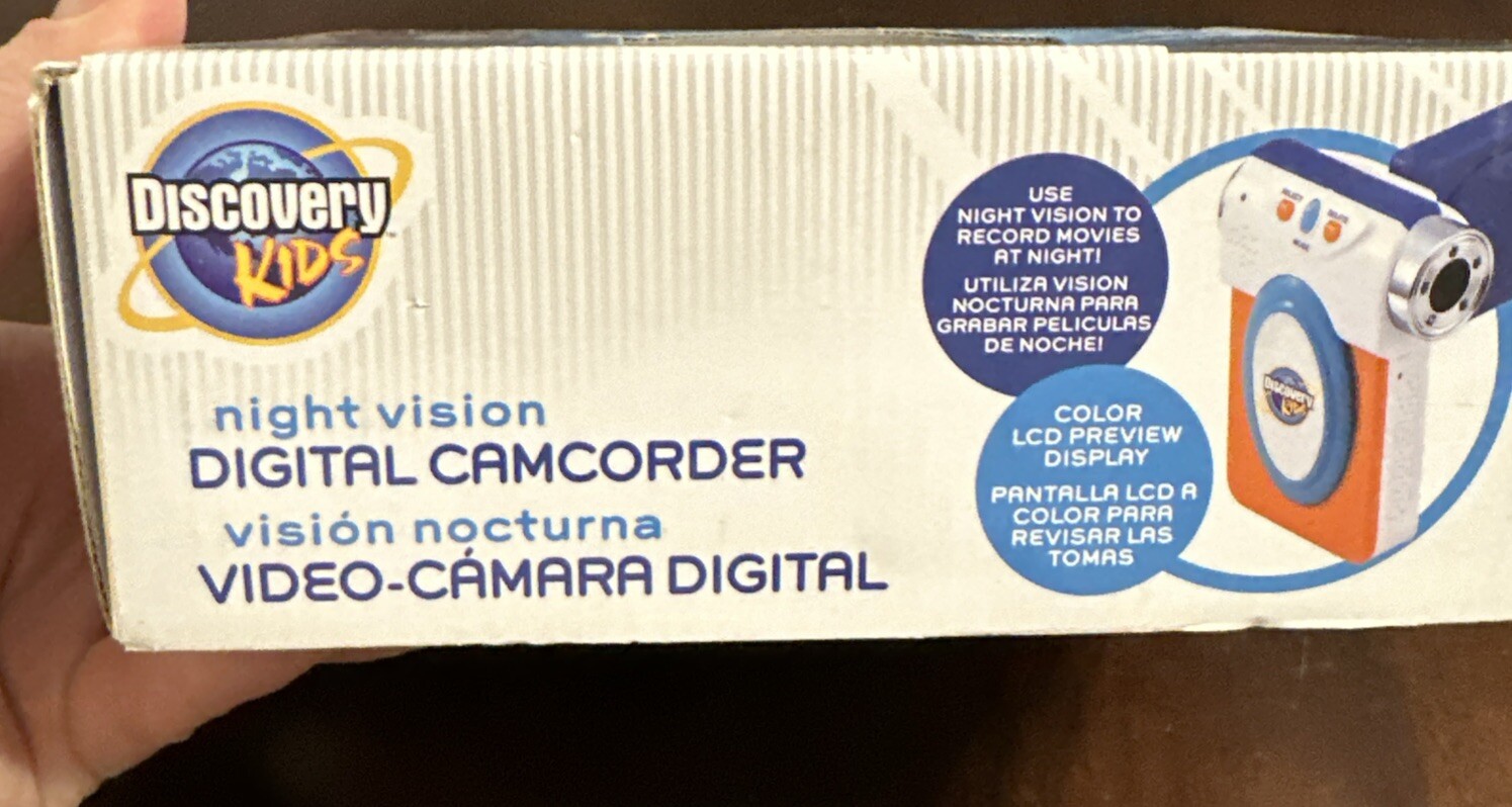 Discovery KSD5016 16 MB Camcorder – White