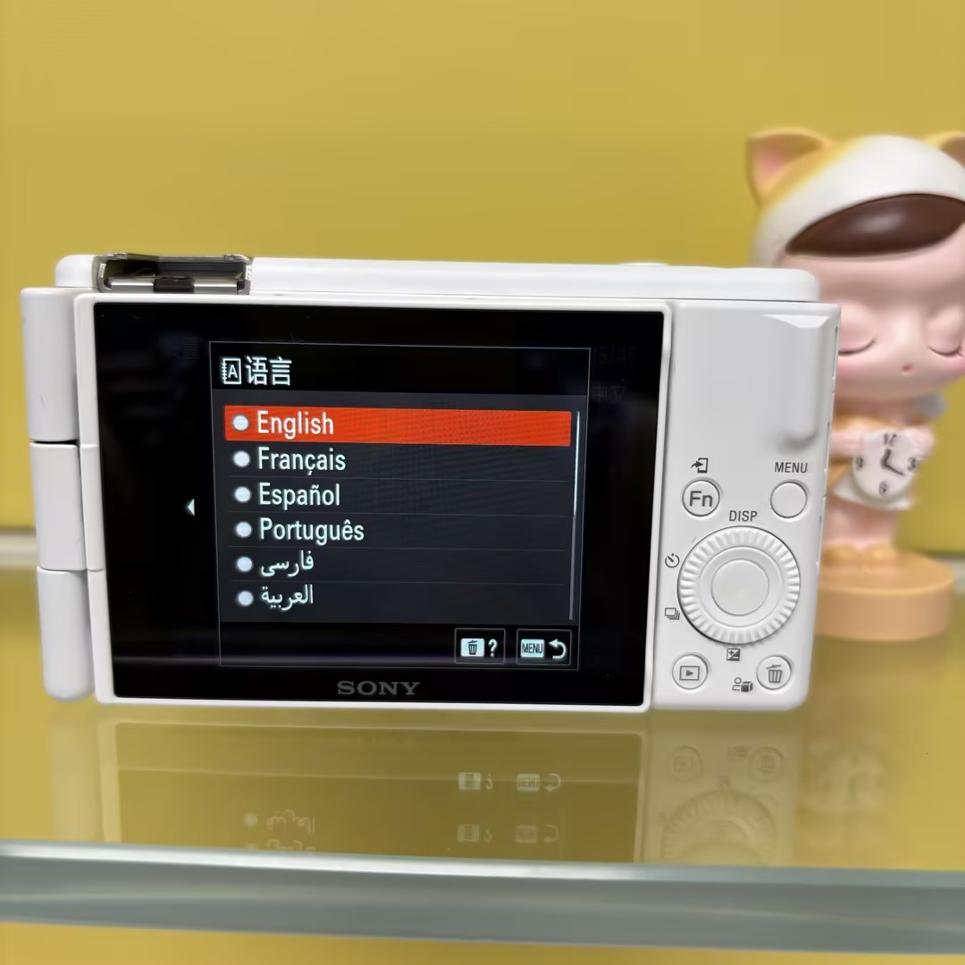Sony ZV-1F Vlog Camera for Content Creators and Vloggers 95% New