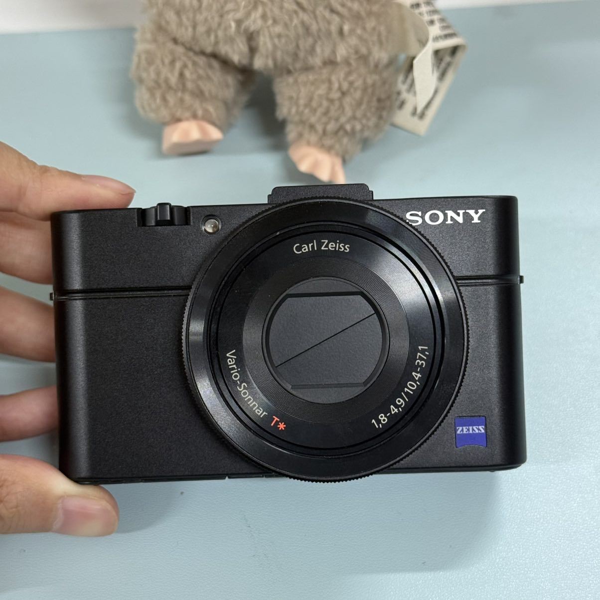 SONY DSC-RX100 II Mark 2 20.2MP 3.6x zoom compact digital camera