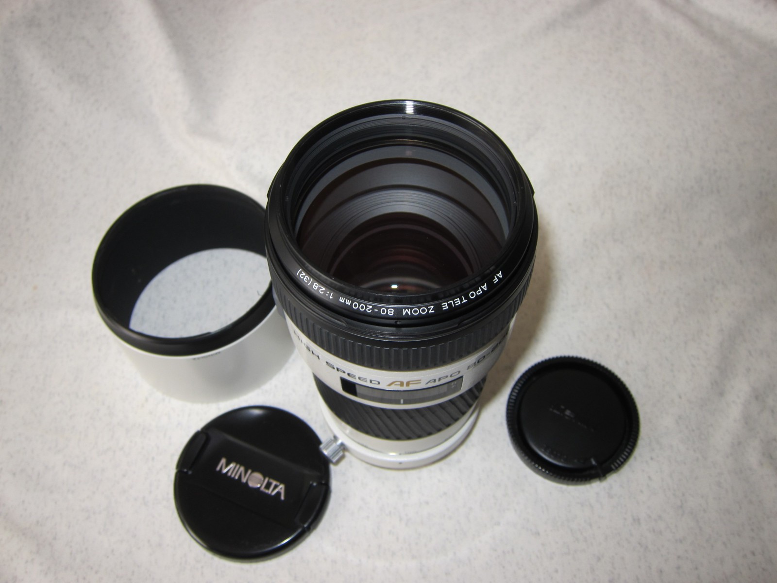 Minolta High Speed AF APO Tele Zoom 80-200mm 1:2.8 Sony/Minolta A-Mount Japan.